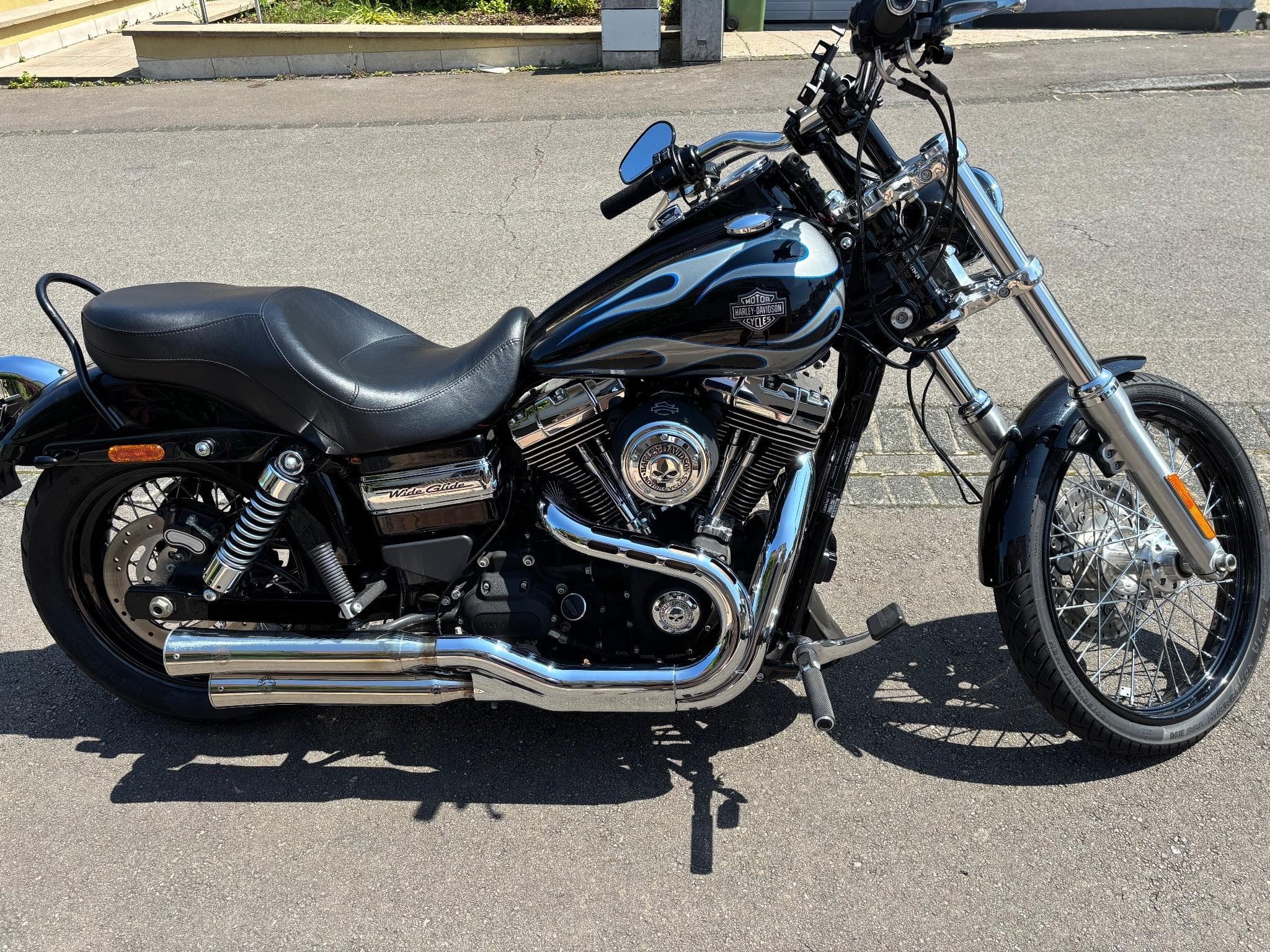 Harley-Davidson Dyna Wide Glide (2013) - Photo 2