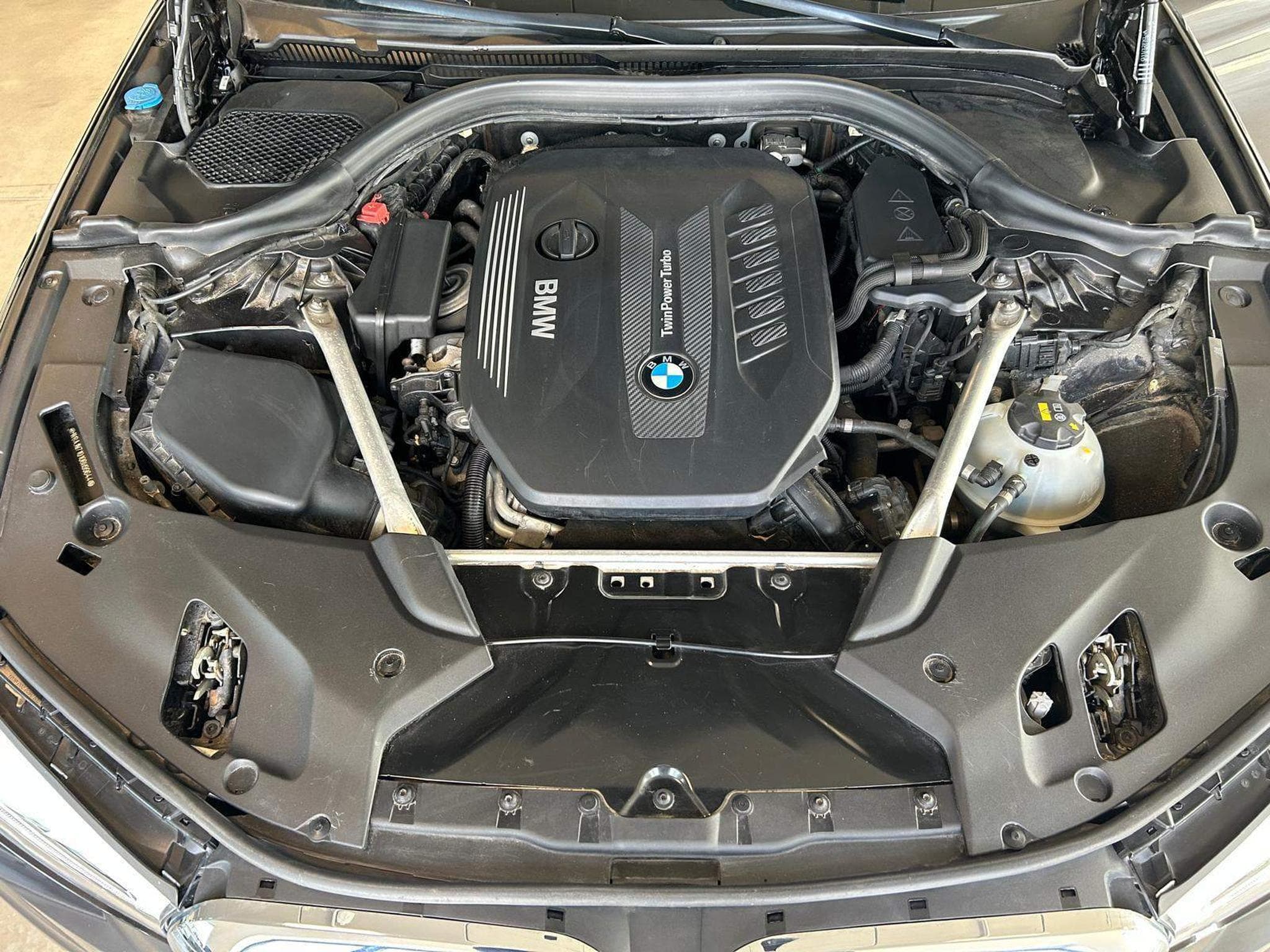 BMW 540 d xDrive M Sport (2018) - Photo 8
