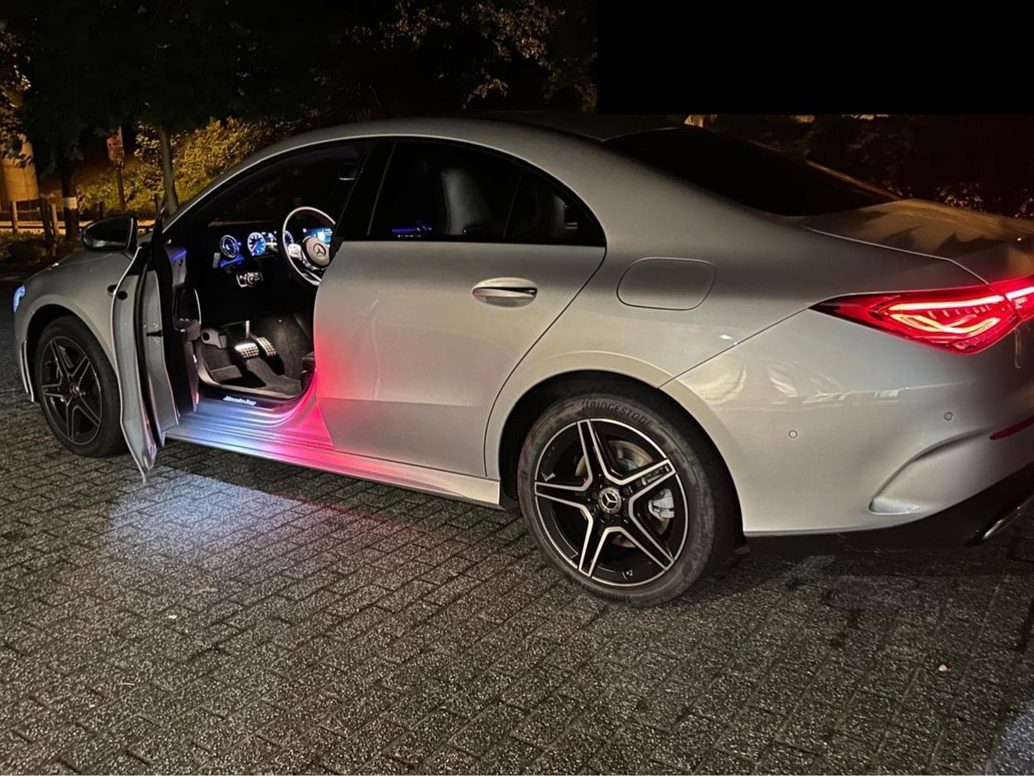 Mercedes CLA 250 AMG Line (2023) - Photo 3