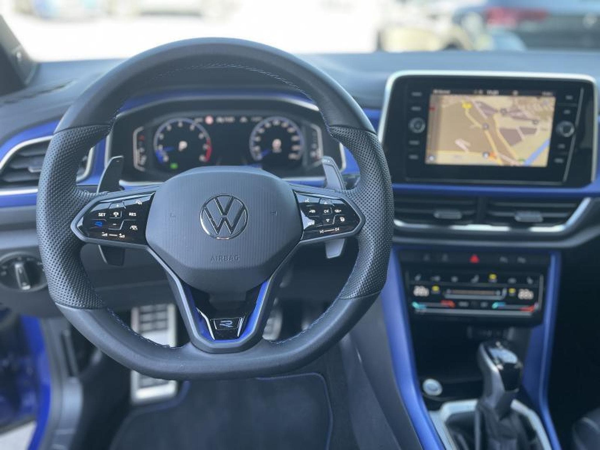 VW T-Roc 2.0 TSI R 4Motion DSG Akrapovic (2022) - Photo 8