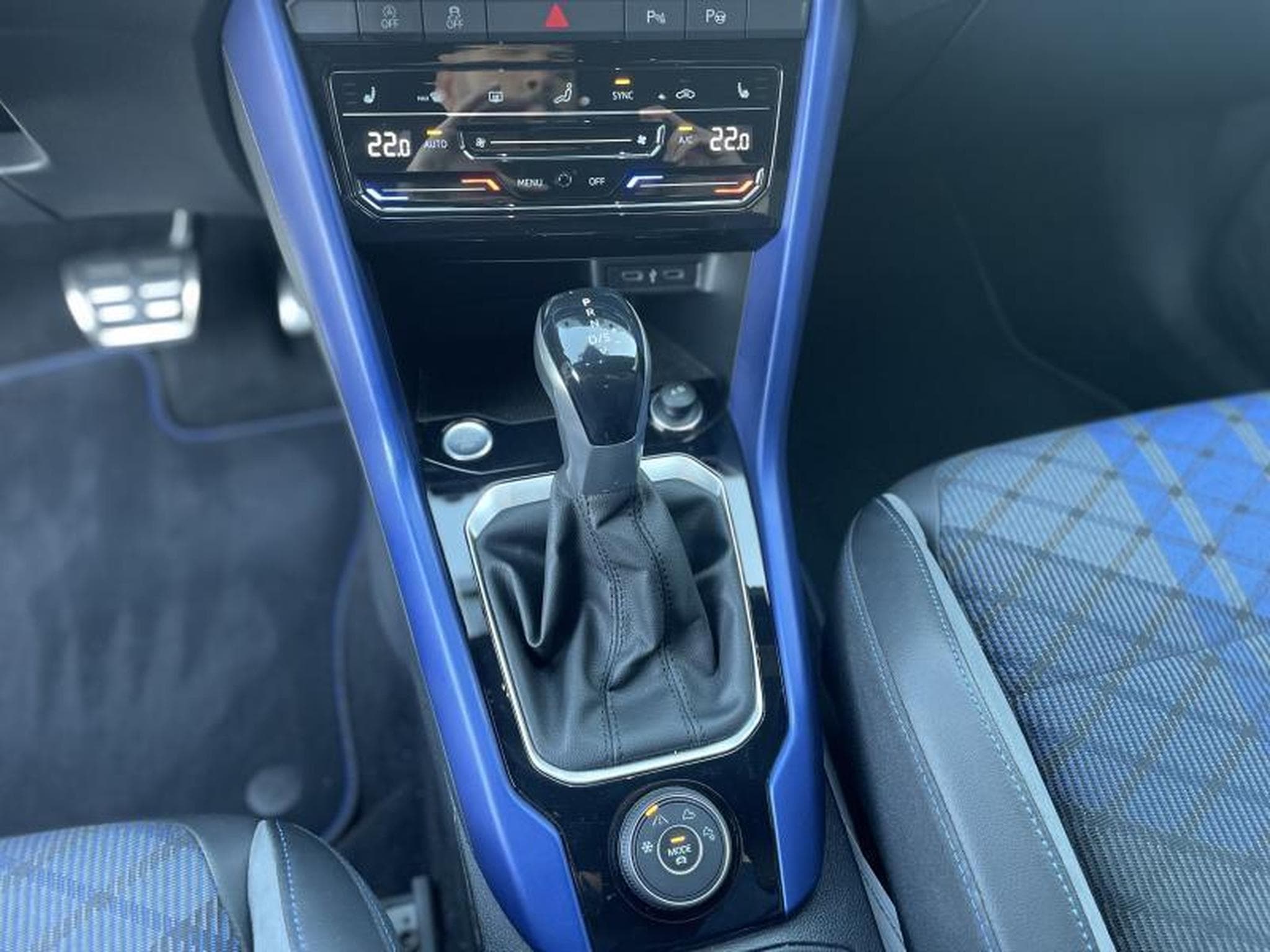 VW T-Roc 2.0 TSI R 4Motion DSG Akrapovic (2022) - Photo 9