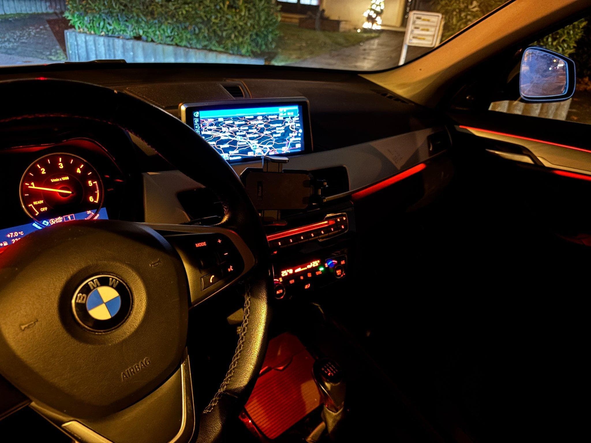BMW X1 sDrive16d SUV (2016) - Photo 4