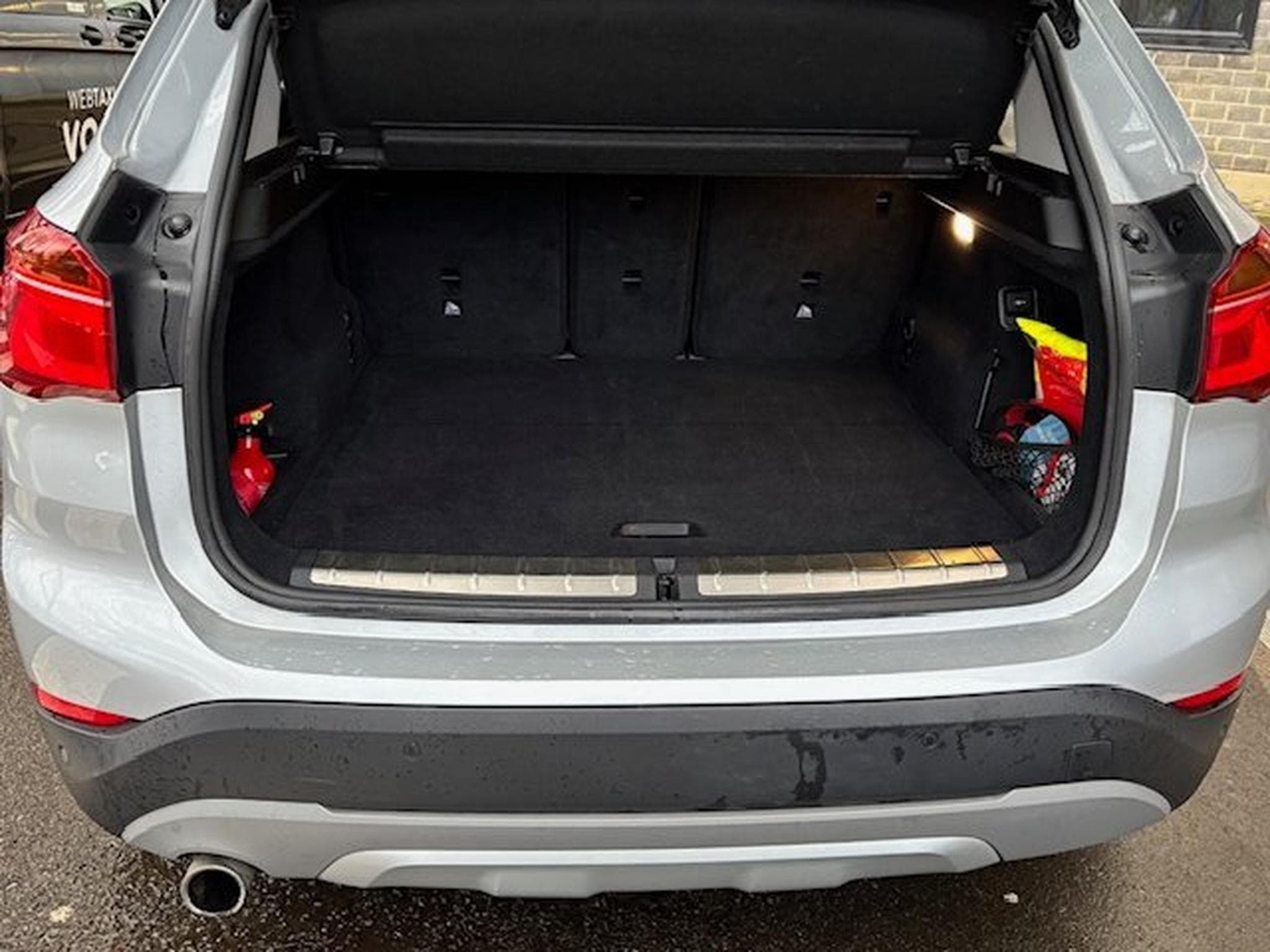 BMW X1 sDrive16d SUV (2016) - Photo 9
