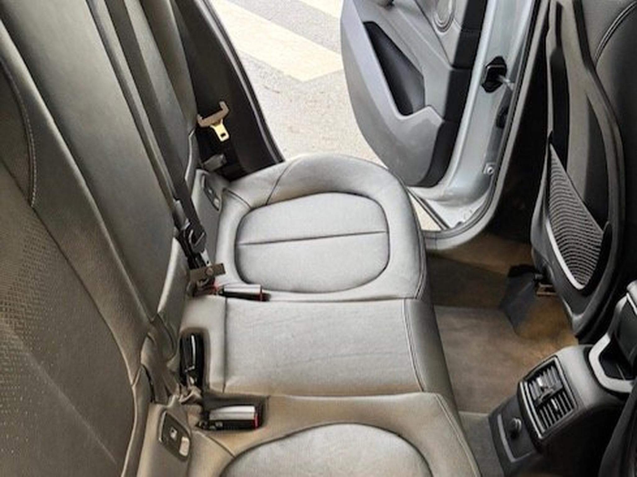 BMW X1 sDrive16d SUV (2016) - Photo 12