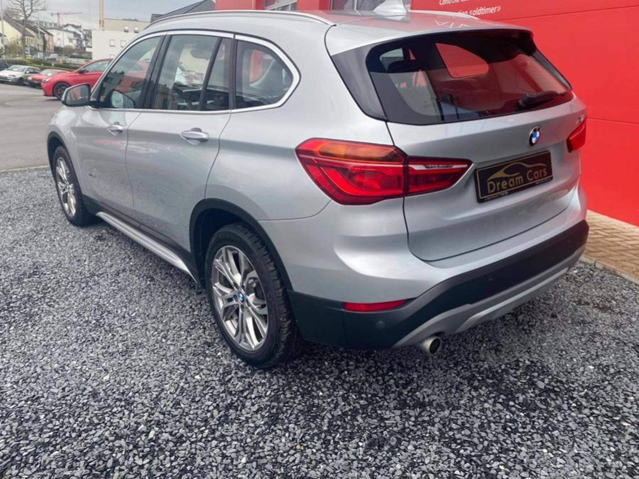 BMW X1 sDrive16d SUV (2016) - Photo 3