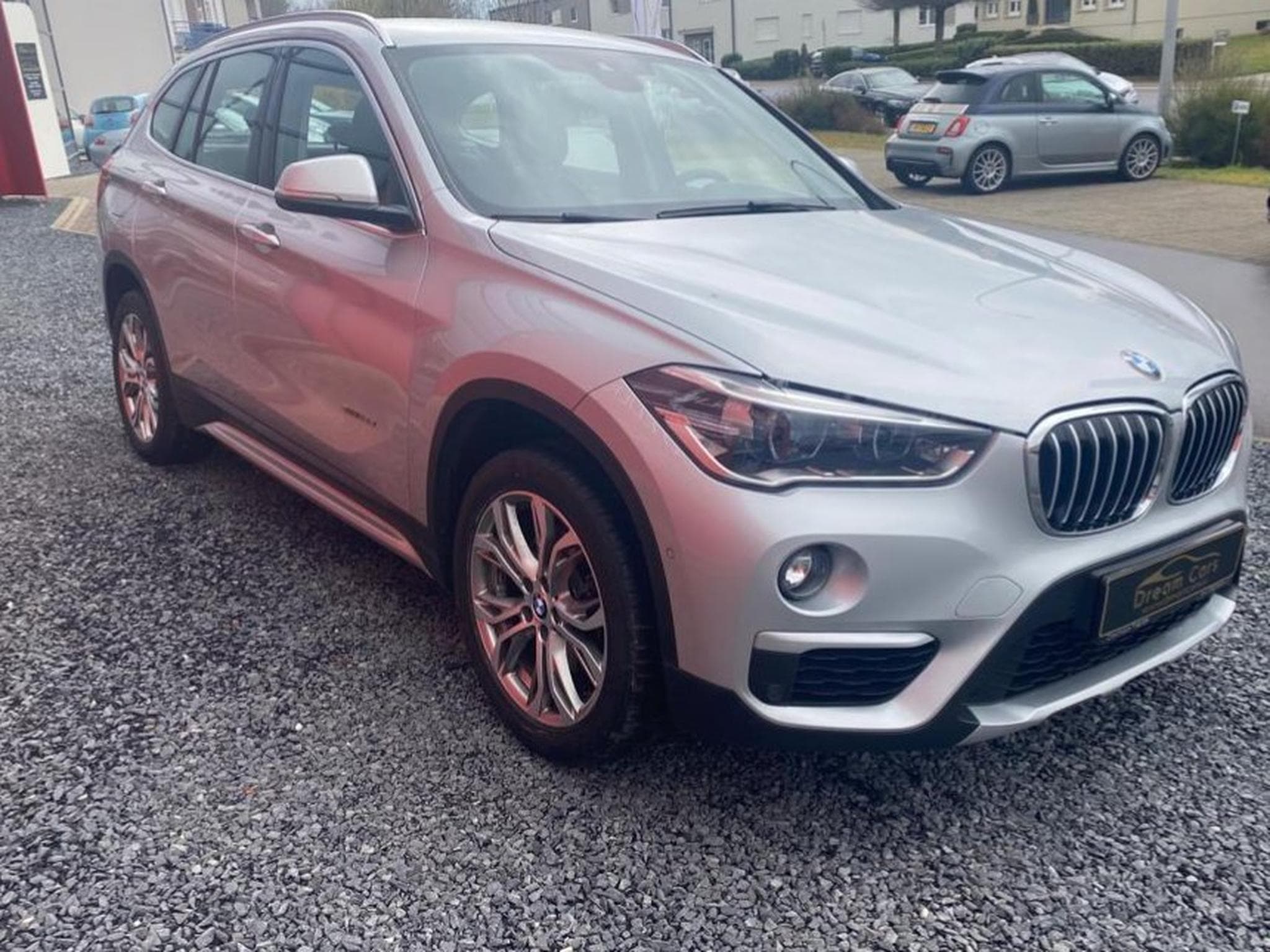 BMW X1 sDrive16d SUV (2016) - Photo 2