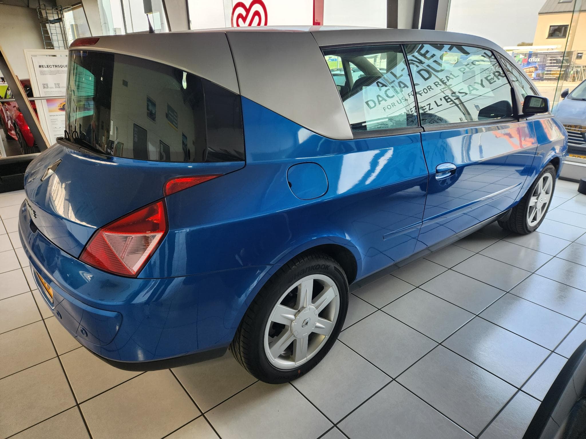 Renault Avantime 2.0 TURBO (2002) - Photo 9