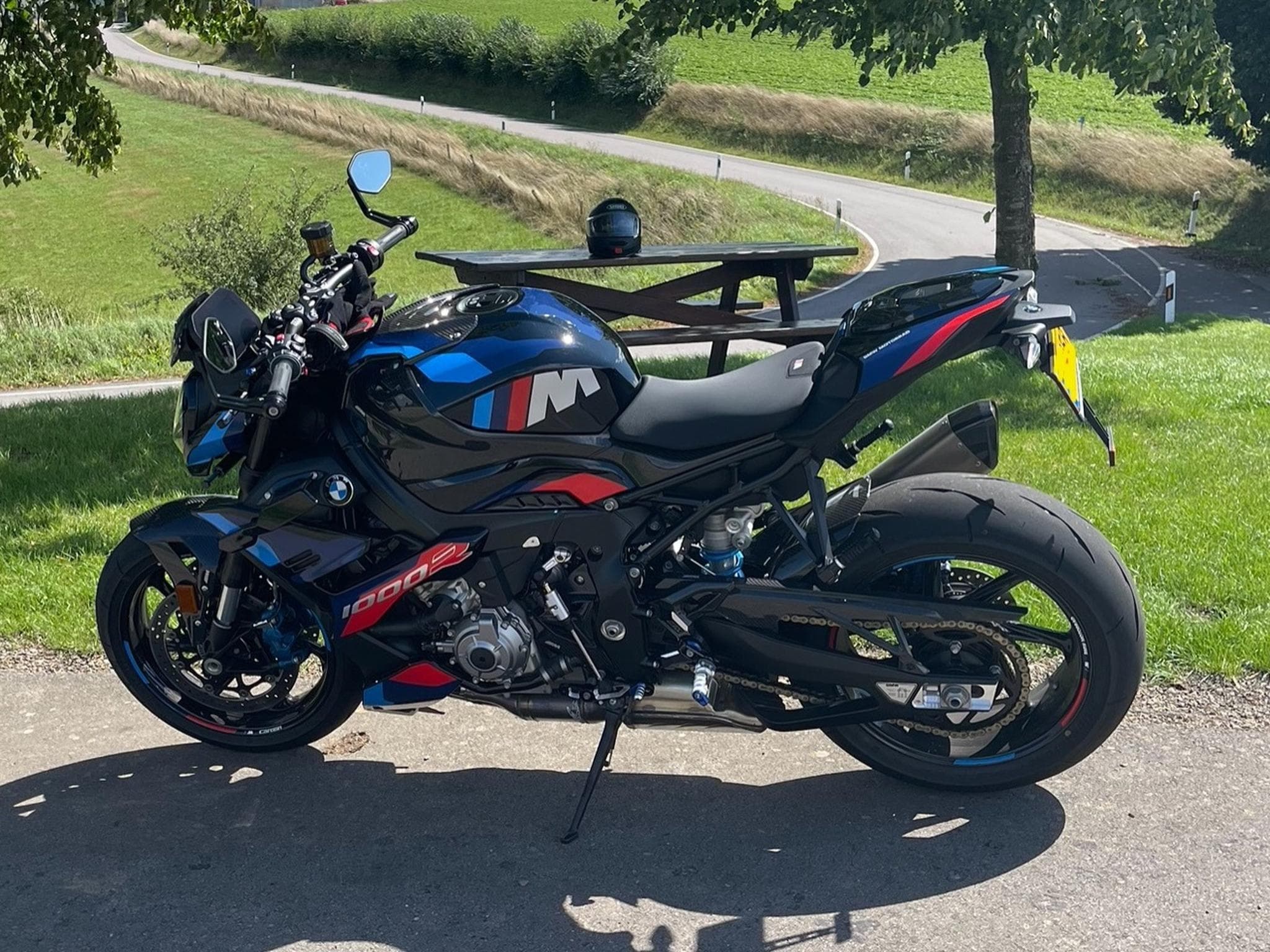 BMW M M 1000 R compétition (2023) - Photo 2