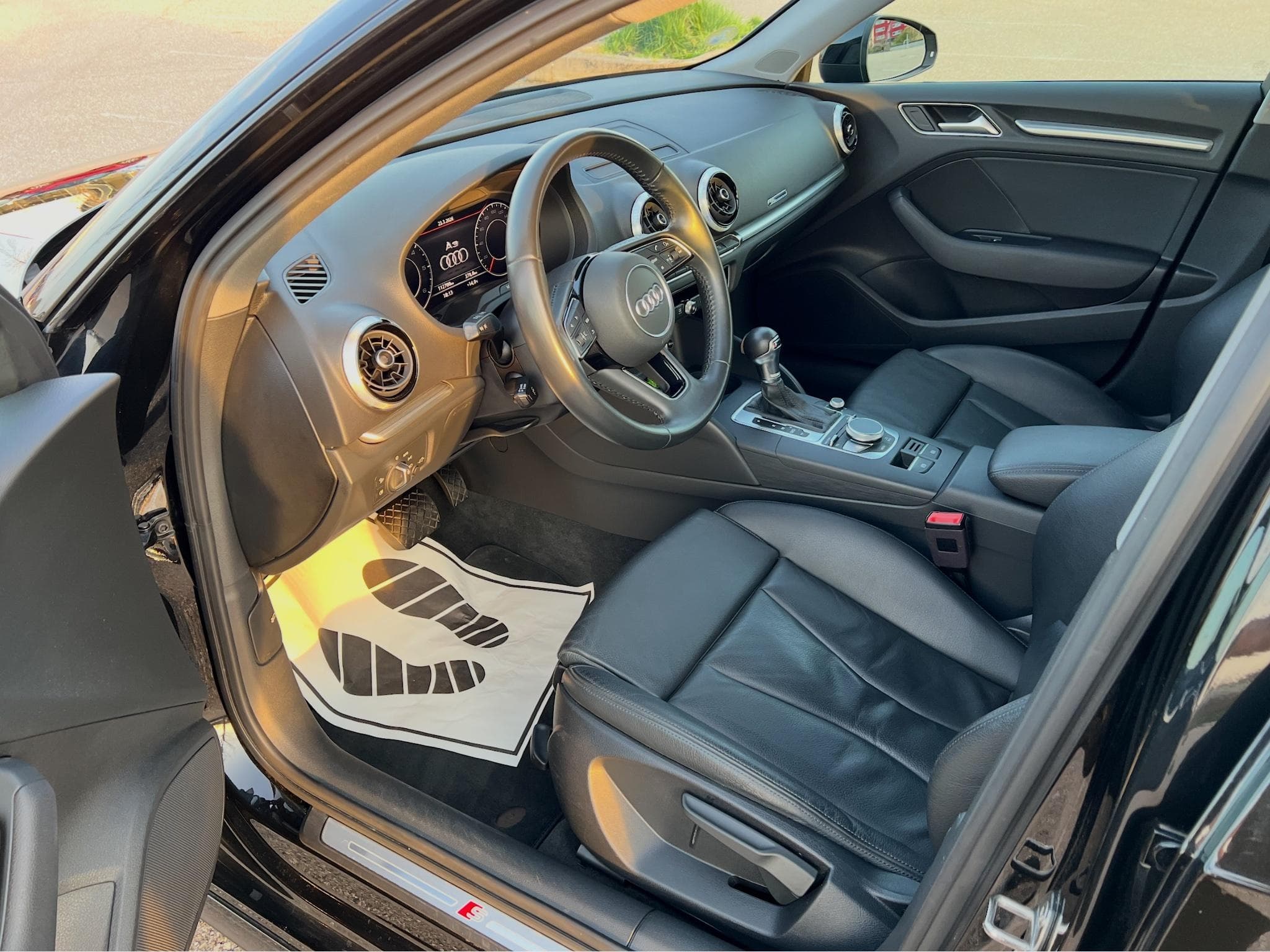 Audi A3 Sportback 35 TDI 150 S-tronic S-Line (2020) - Photo 5