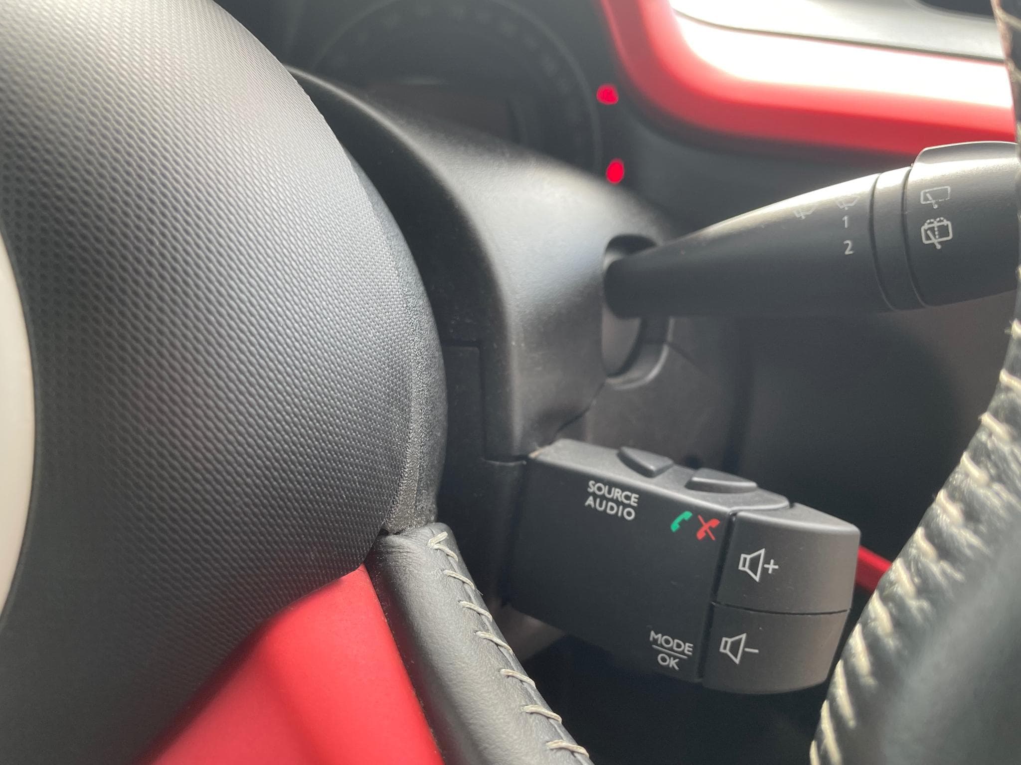 Renault Twingo Twingo1.0/Full service/Klima/63773KM!! (2015) - Photo 13