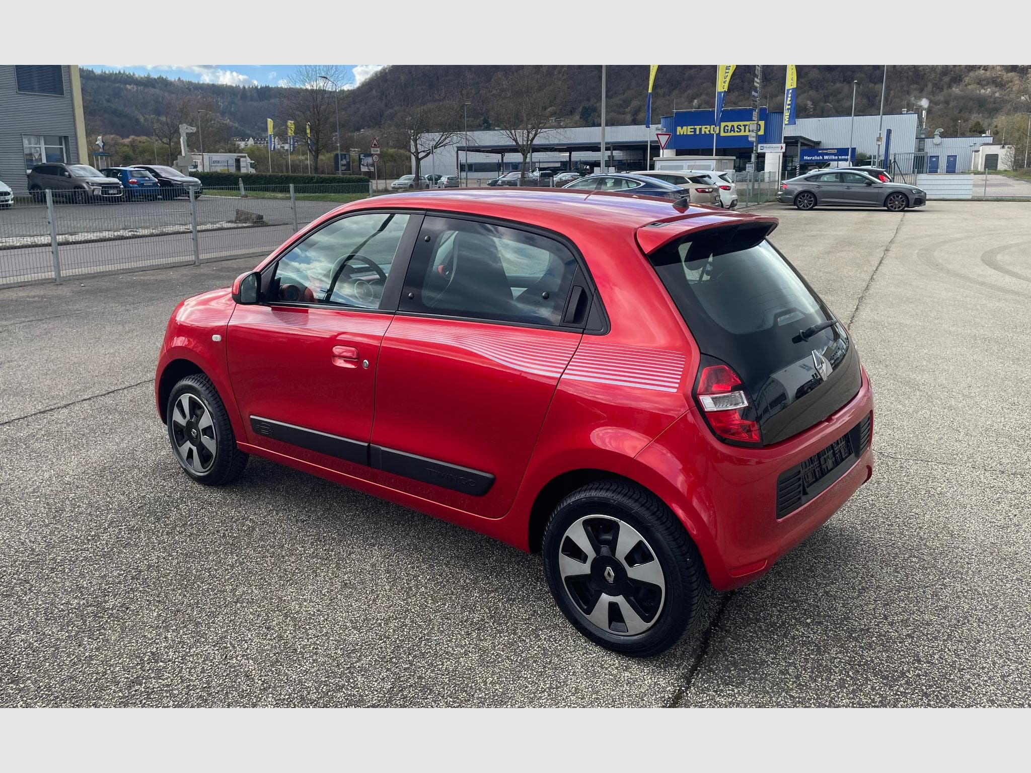Renault Twingo Twingo1.0/Full service/Klima/63773KM!! (2015) - Photo 7