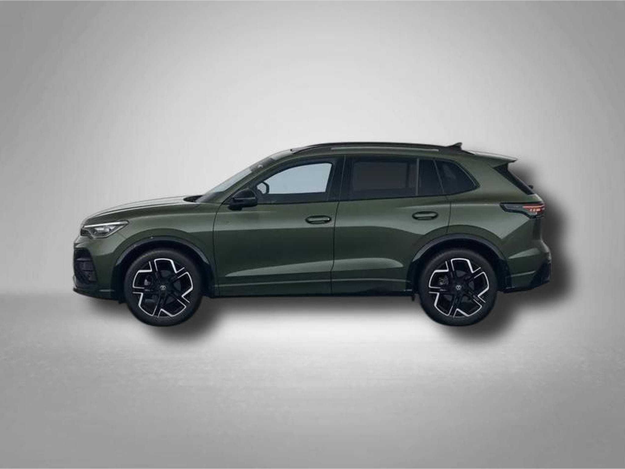VW Tiguan R-Line 1.5 eTSI 7-Gang-DSG (2025) - Photo 2