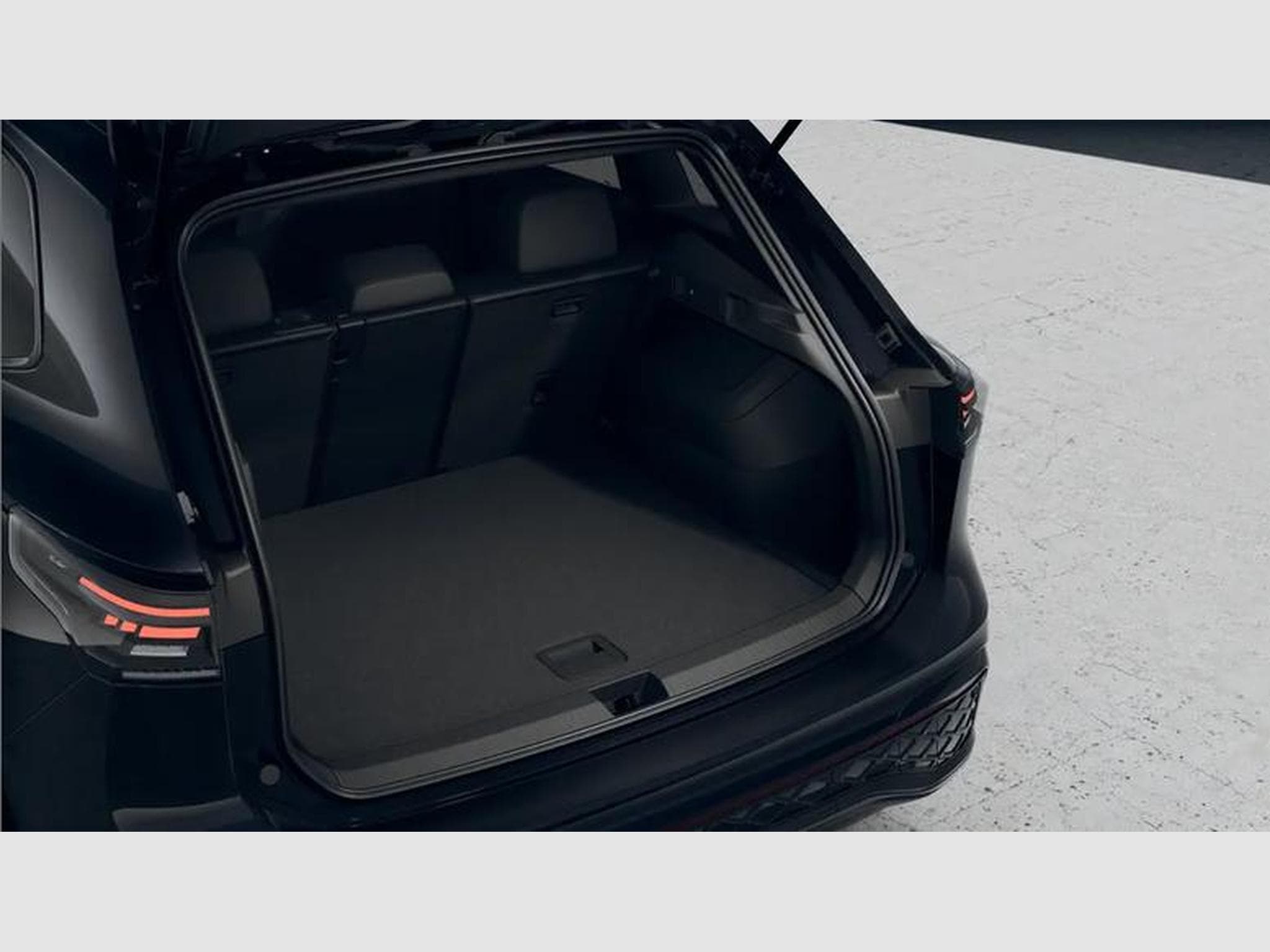 VW Tiguan R-Line 1.5 eTSI 7-Gang-DSG (2025) - Photo 5