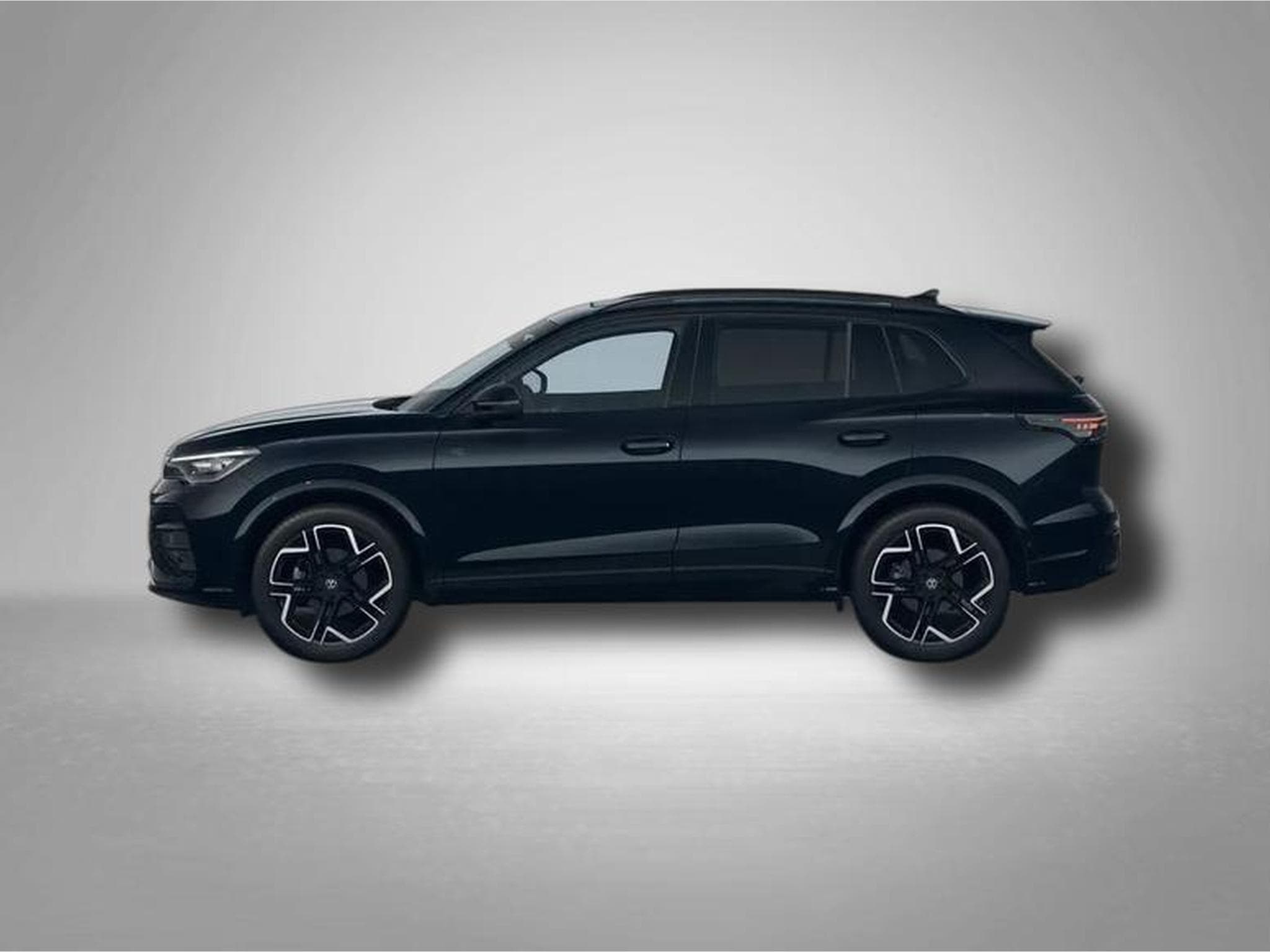 VW Tiguan R-Line 1.5 eTSI 7-Gang-DSG (2025) - Photo 2