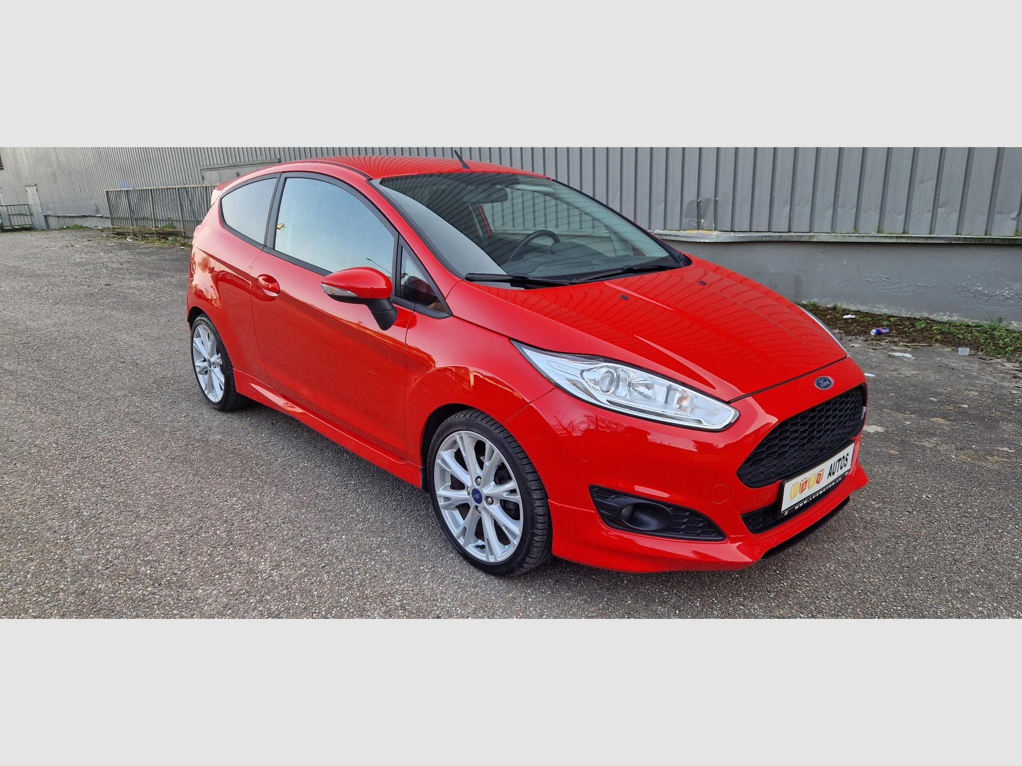 Ford Fiesta VI ph.2 ST Line 1.5 tdci 95ch (2016) - Photo 1