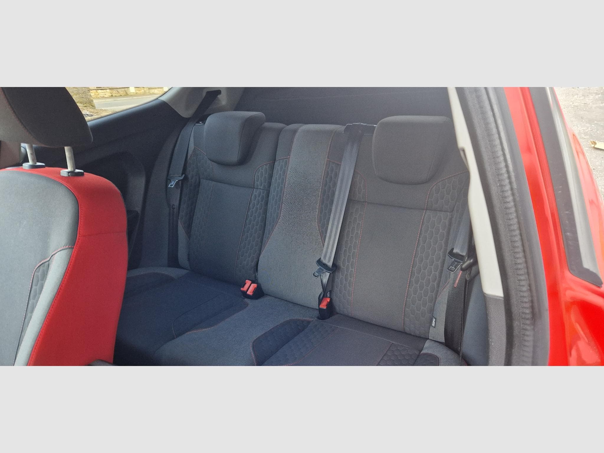 Ford Fiesta VI ph.2 ST Line 1.5 tdci 95ch (2016) - Photo 8