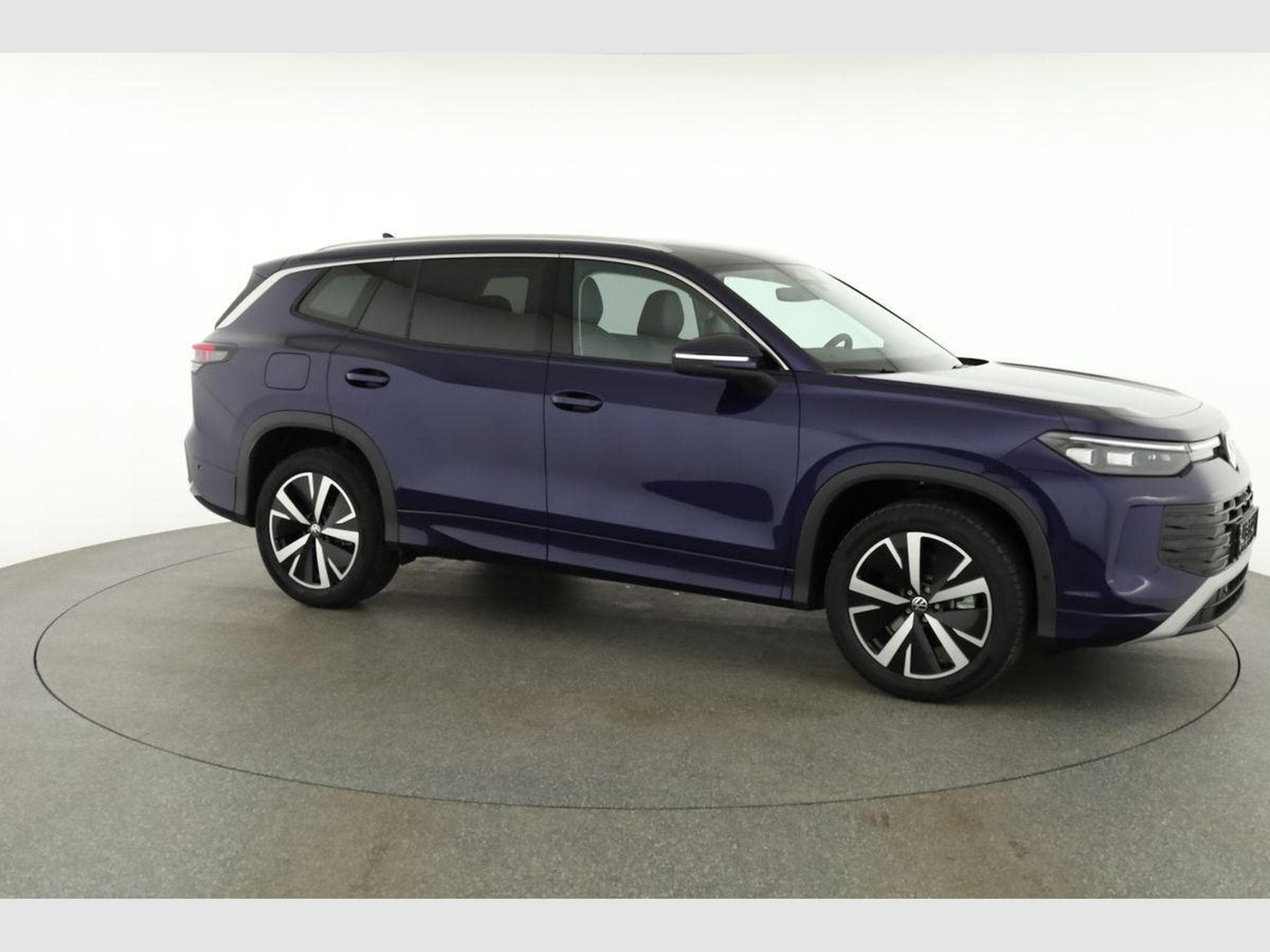VW Tayron 1.5 TSI eHybrid 150 kW Life (2025) - Photo 25