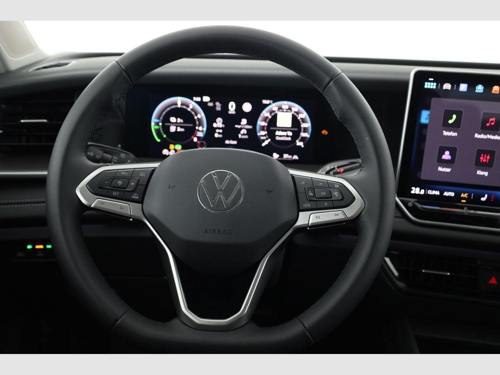 VW Tayron 1.5 TSI eHybrid 150 kW Life (2025) - Photo 5