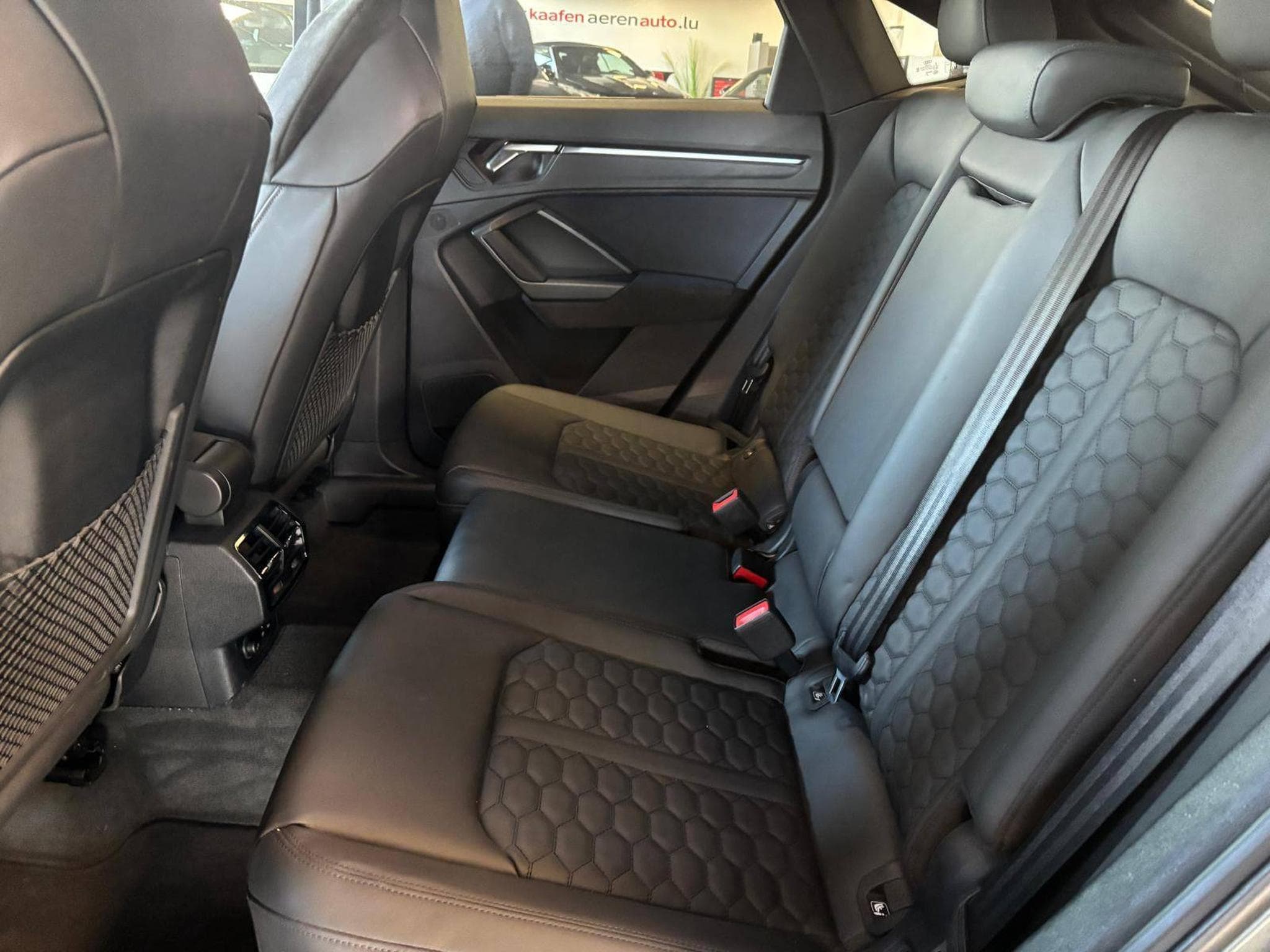 Audi RSQ3 Sportback (2022) - Photo 16