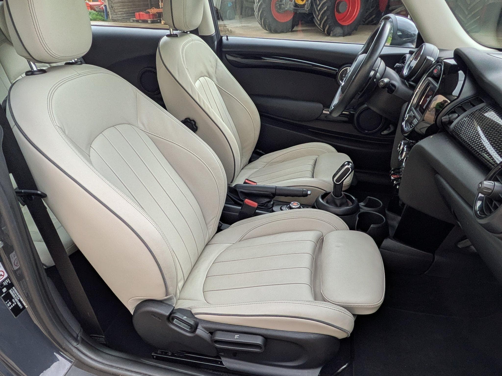 Mini Cooper Cooper S Pack Chili (2019) - Photo 14