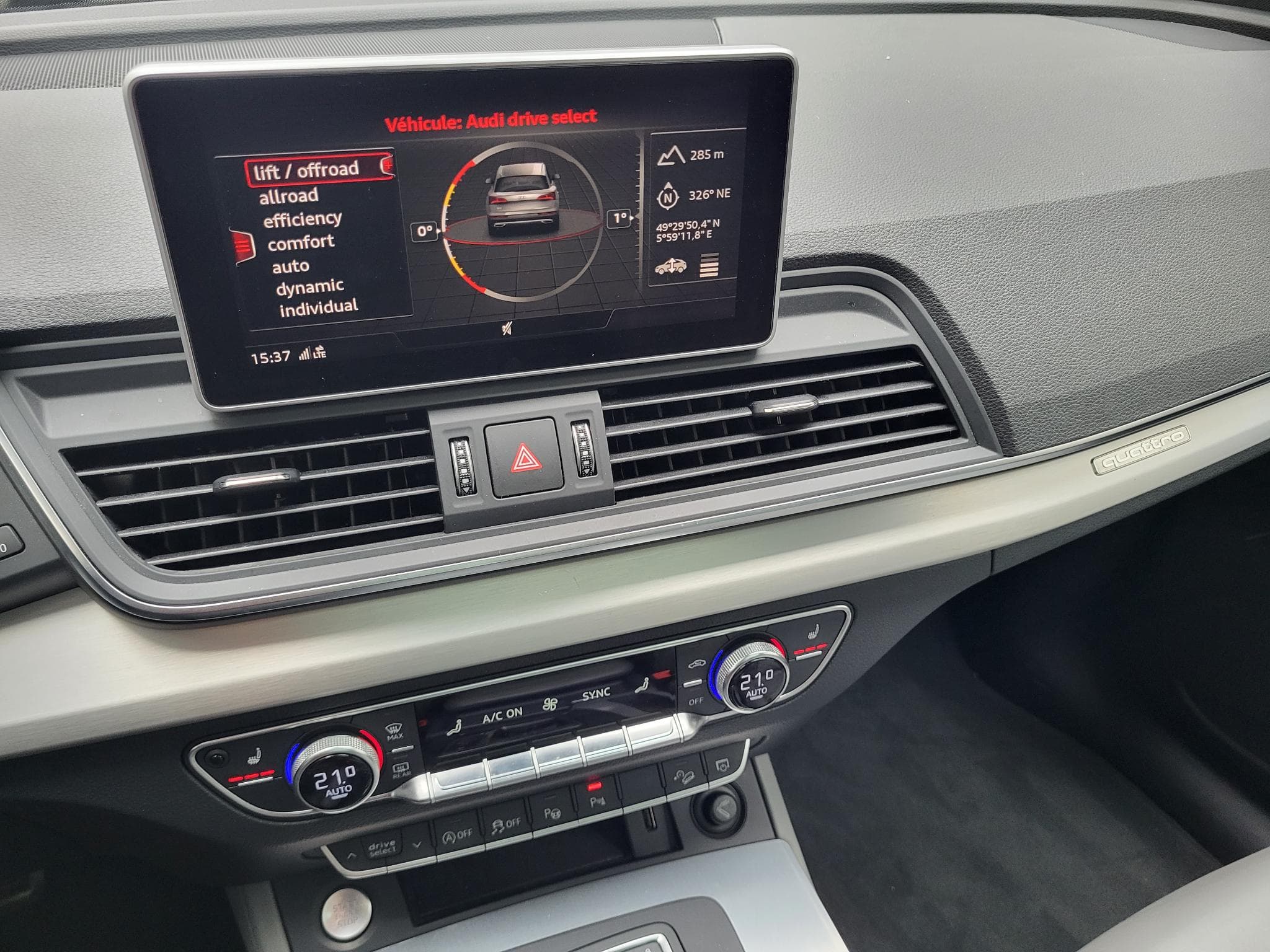 Audi Q5 TDI 190cv Quattro S-tronic S LINE Toit ouvrant Caméra 360 (2018) - Photo 10