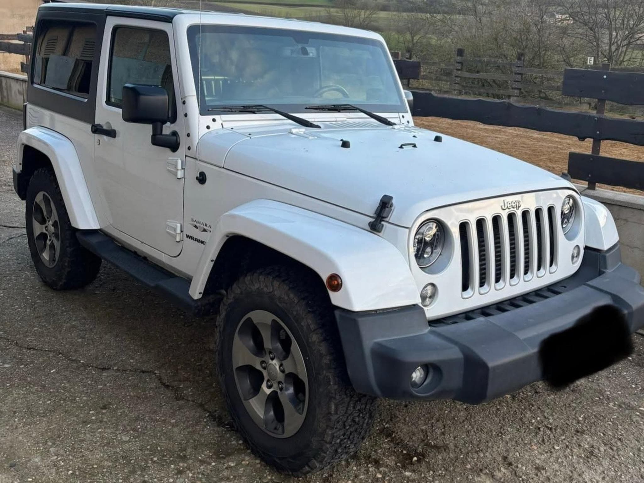 Jeep Wrangler Sahara (2017) - Photo 1