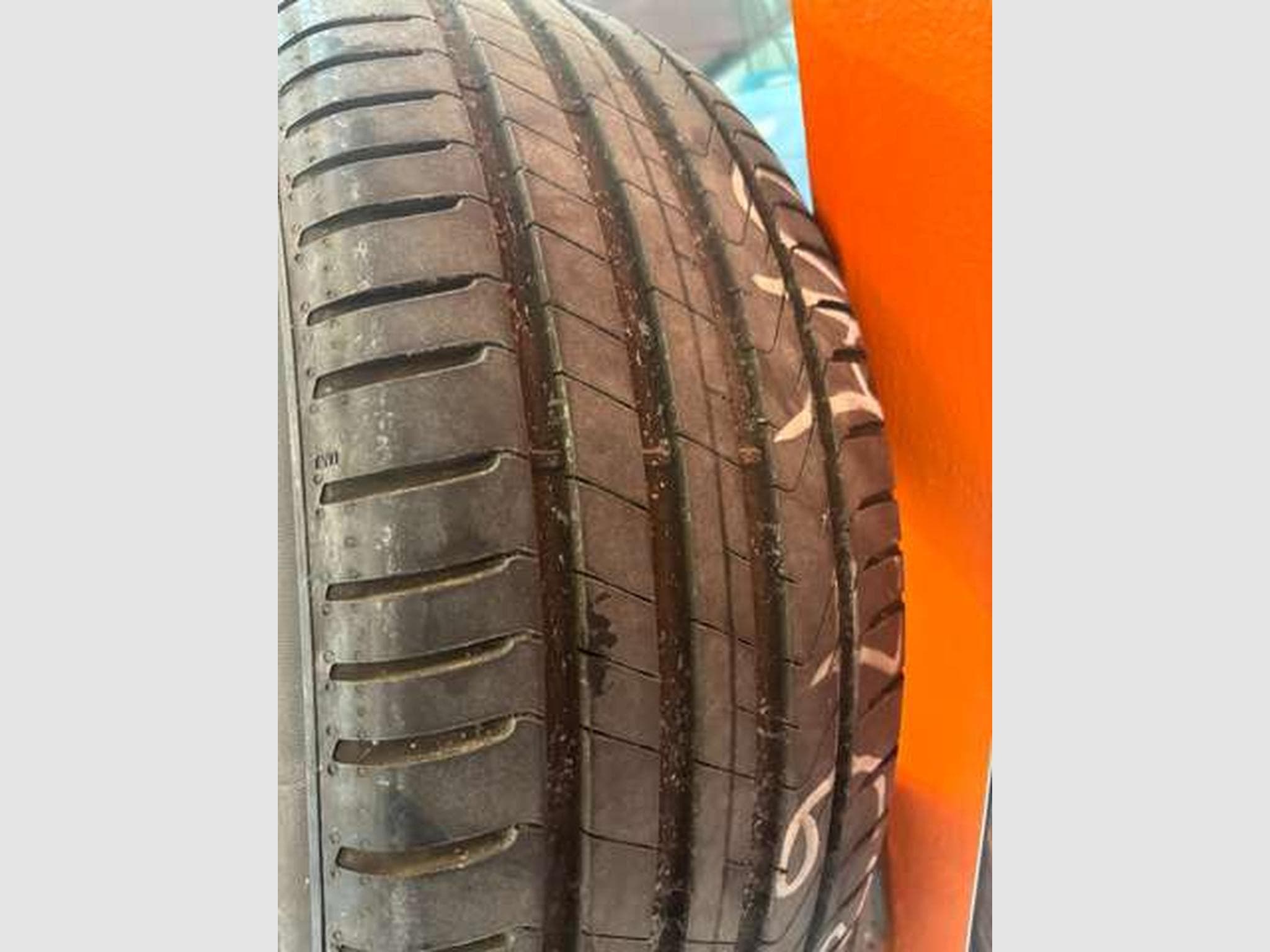 Remorque 4 Pneus été Pireli 225/50/18 (2026) - Photo 6