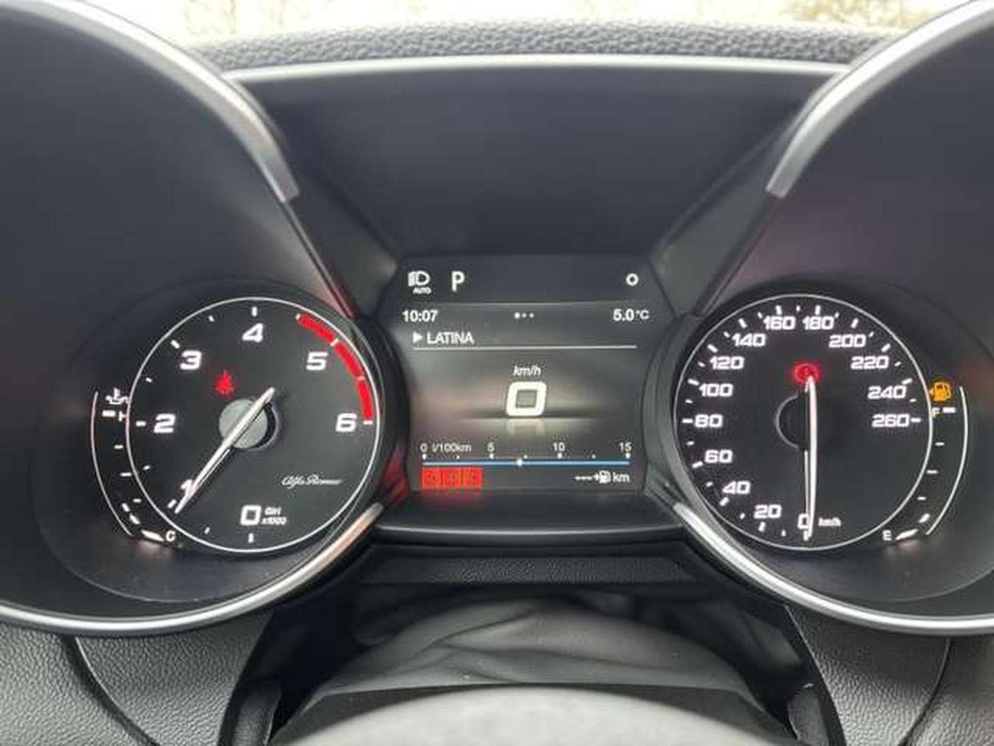 Alfa-Romeo Giulia 2.2 TURBO DIESEL - 150PS - AUTOMATIQUE - VENTE PRI (2018) - Photo 10