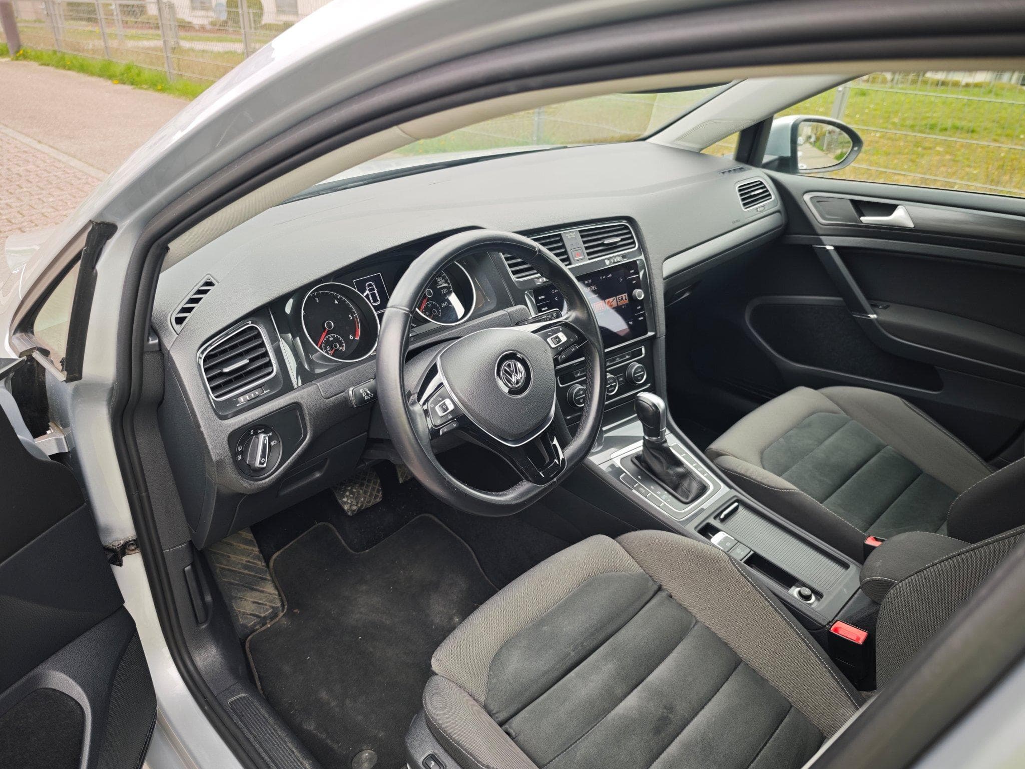 VW Golf VW Golf 7 1.6 TDI Facelift / 7.5 (2018) - Photo 10