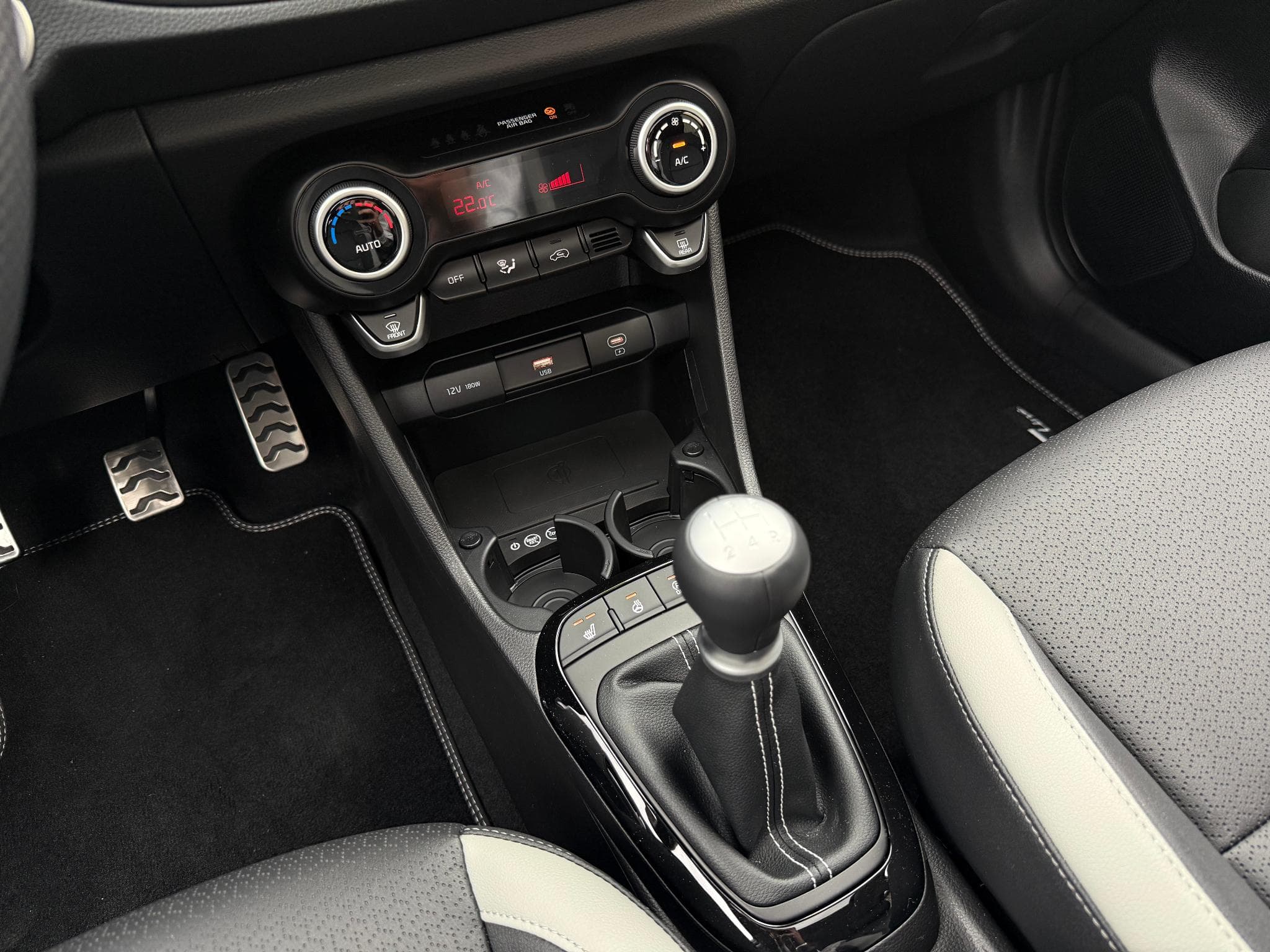 Kia Picanto GT Line 1.0 GDI ISG 68 MT (2026) - Photo 9