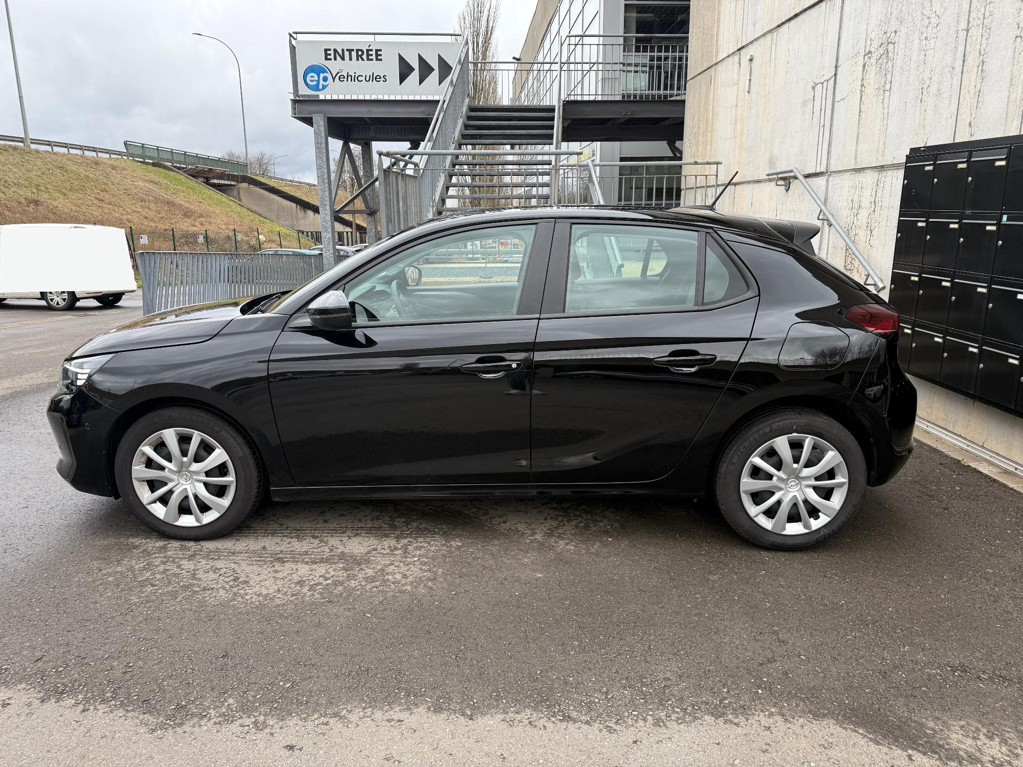 Opel Corsa 1.2 100 EDITION (2025) - Photo 2