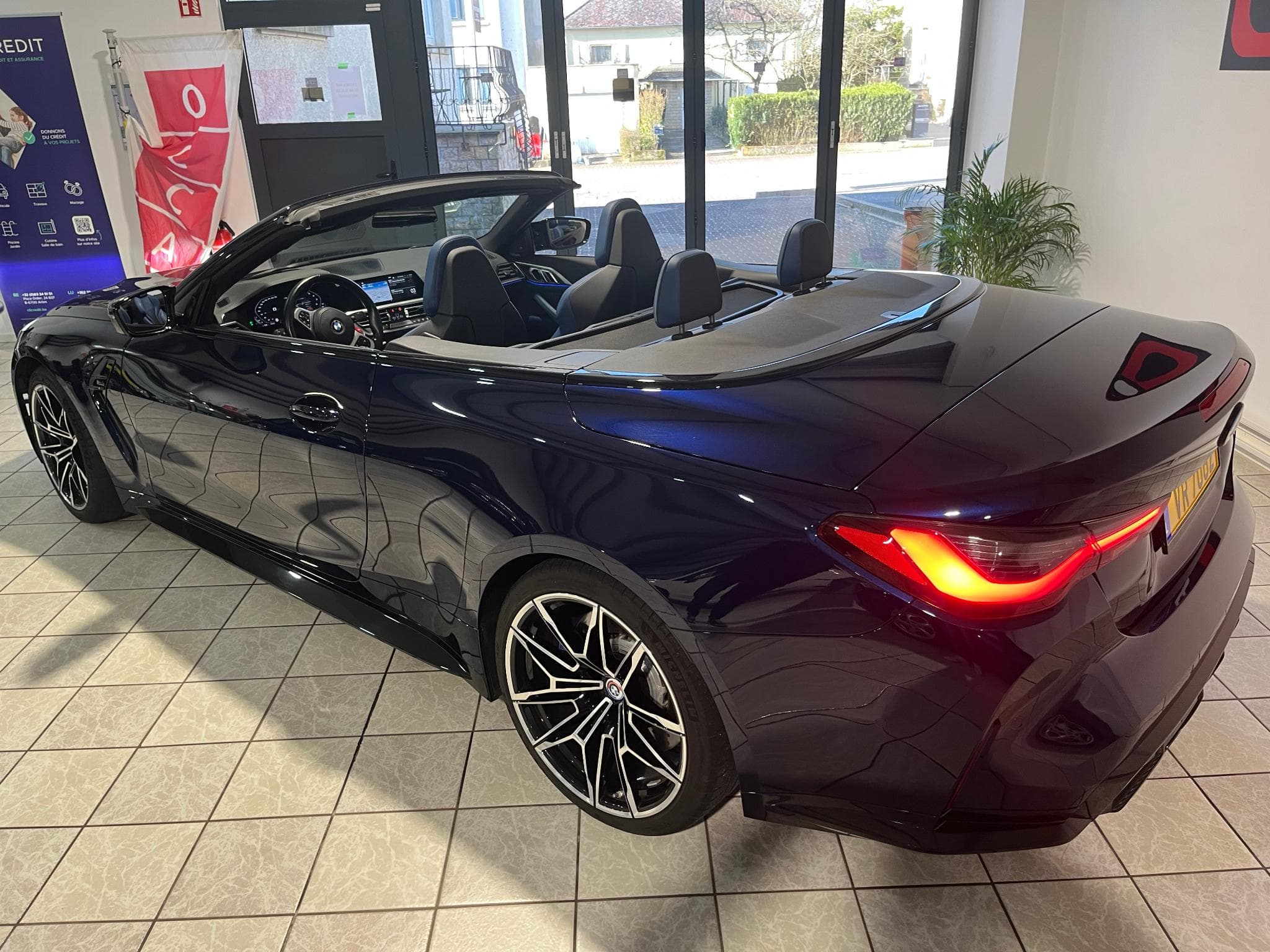 BMW M4 Cabrio Competition M xDrive (2022) - Photo 3
