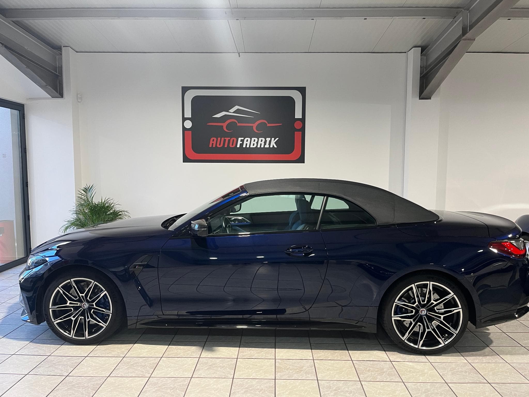 BMW M4 Cabrio Competition M xDrive (2022) - Photo 9