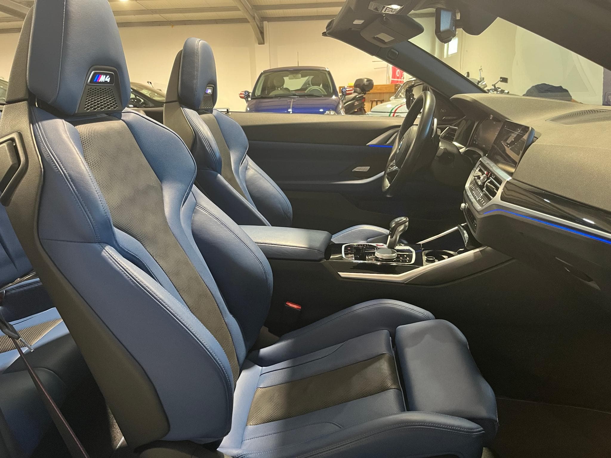 BMW M4 Cabrio Competition M xDrive (2022) - Photo 24