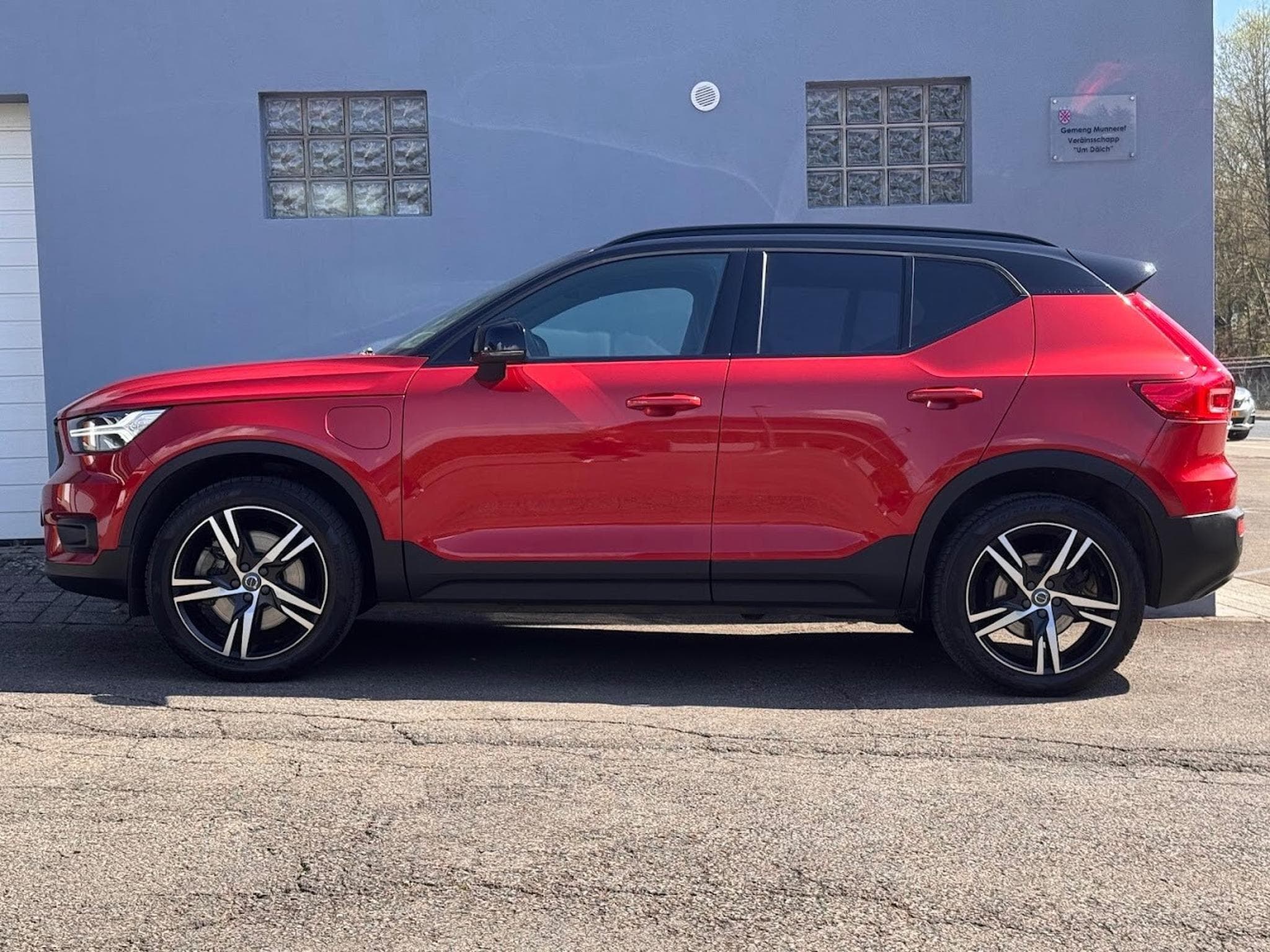 Volvo XC40 T5 PHEV 262 CV R-DESIGN DCT RECHARGEABLE  1ERE MAIN CARNET (2020) - Photo 9