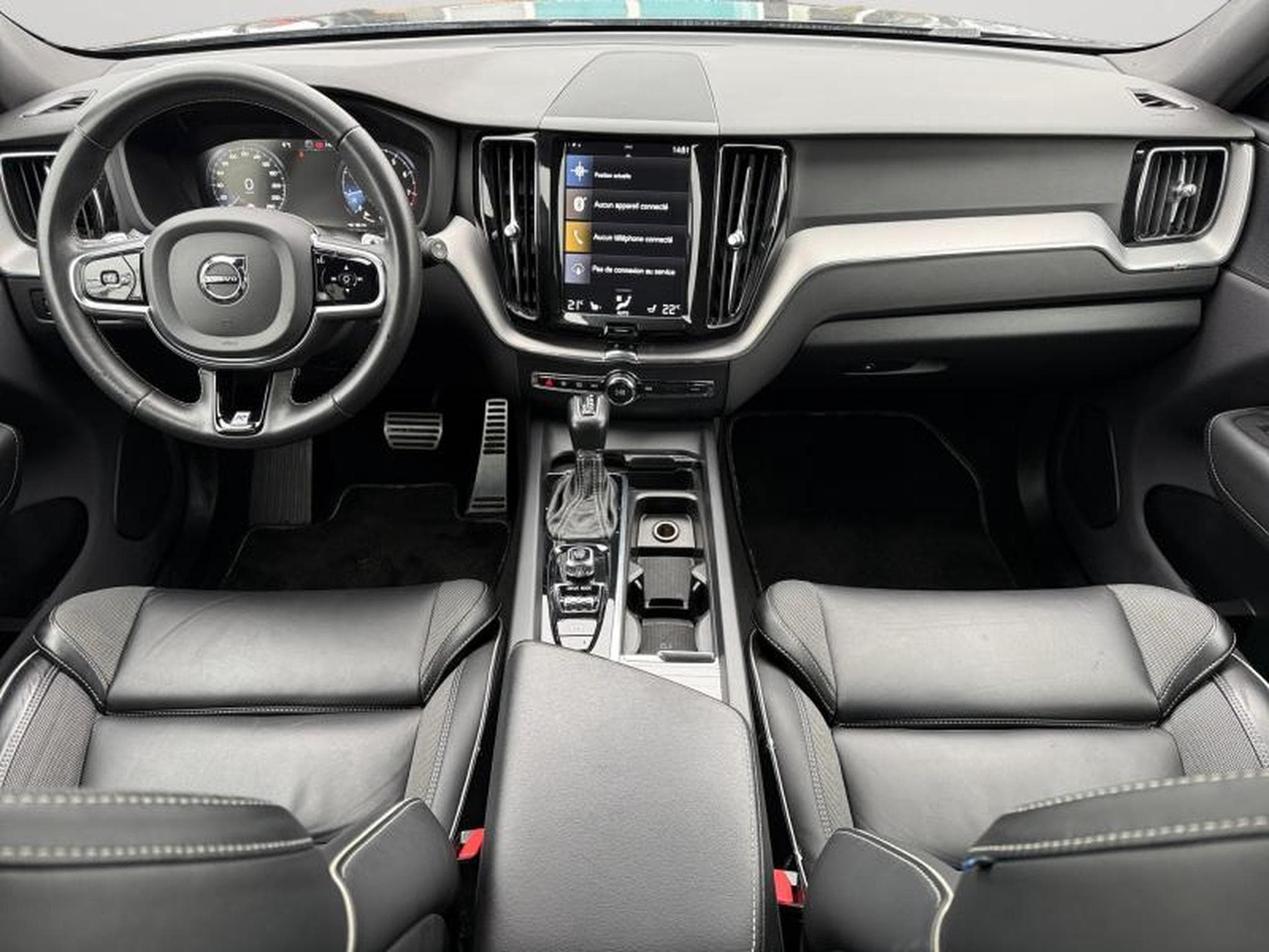 Volvo XC60 T4 R Design / Essence (2020) - Photo 31
