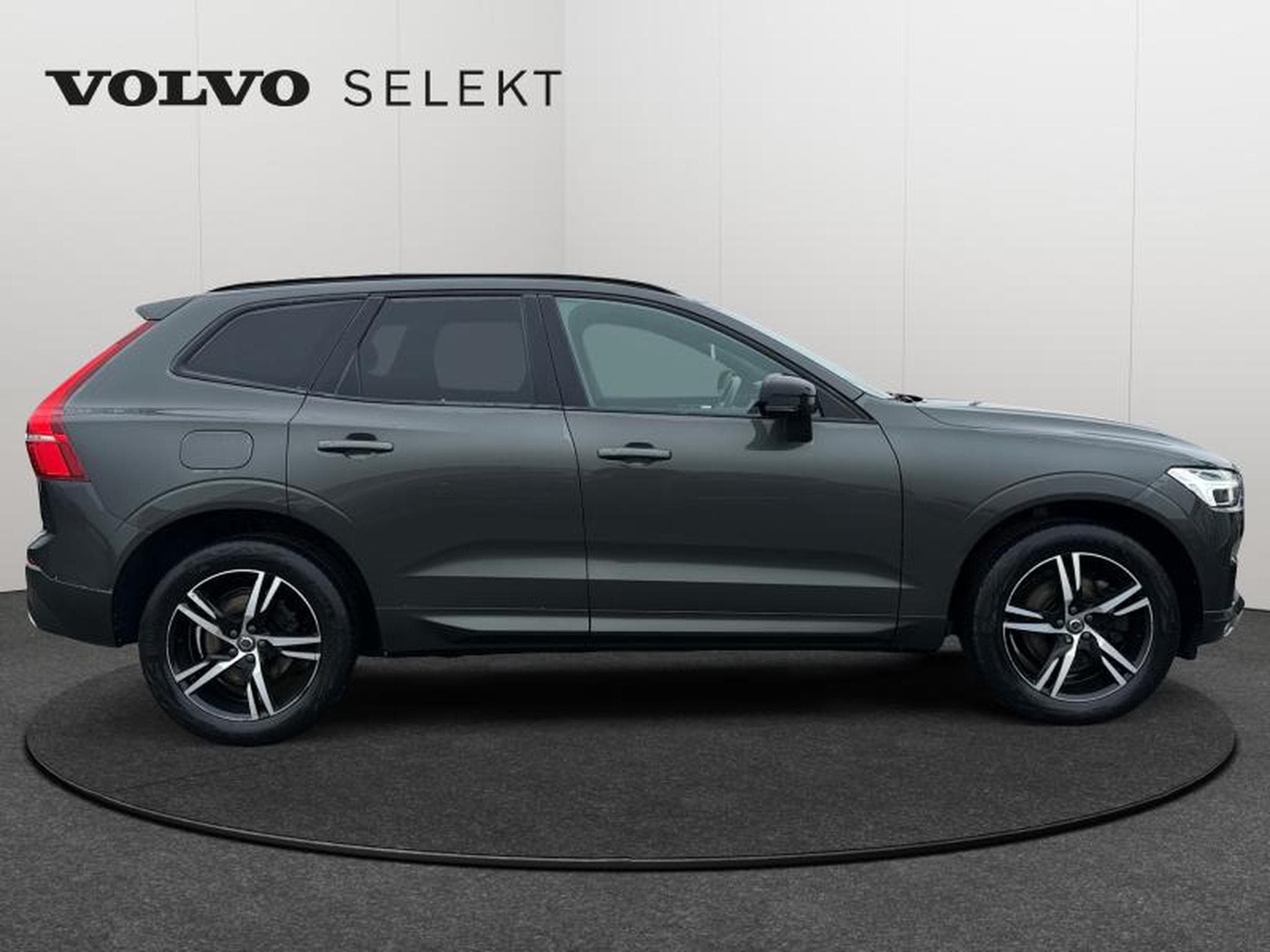 Volvo XC60 T4 R Design / Essence (2020) - Photo 48