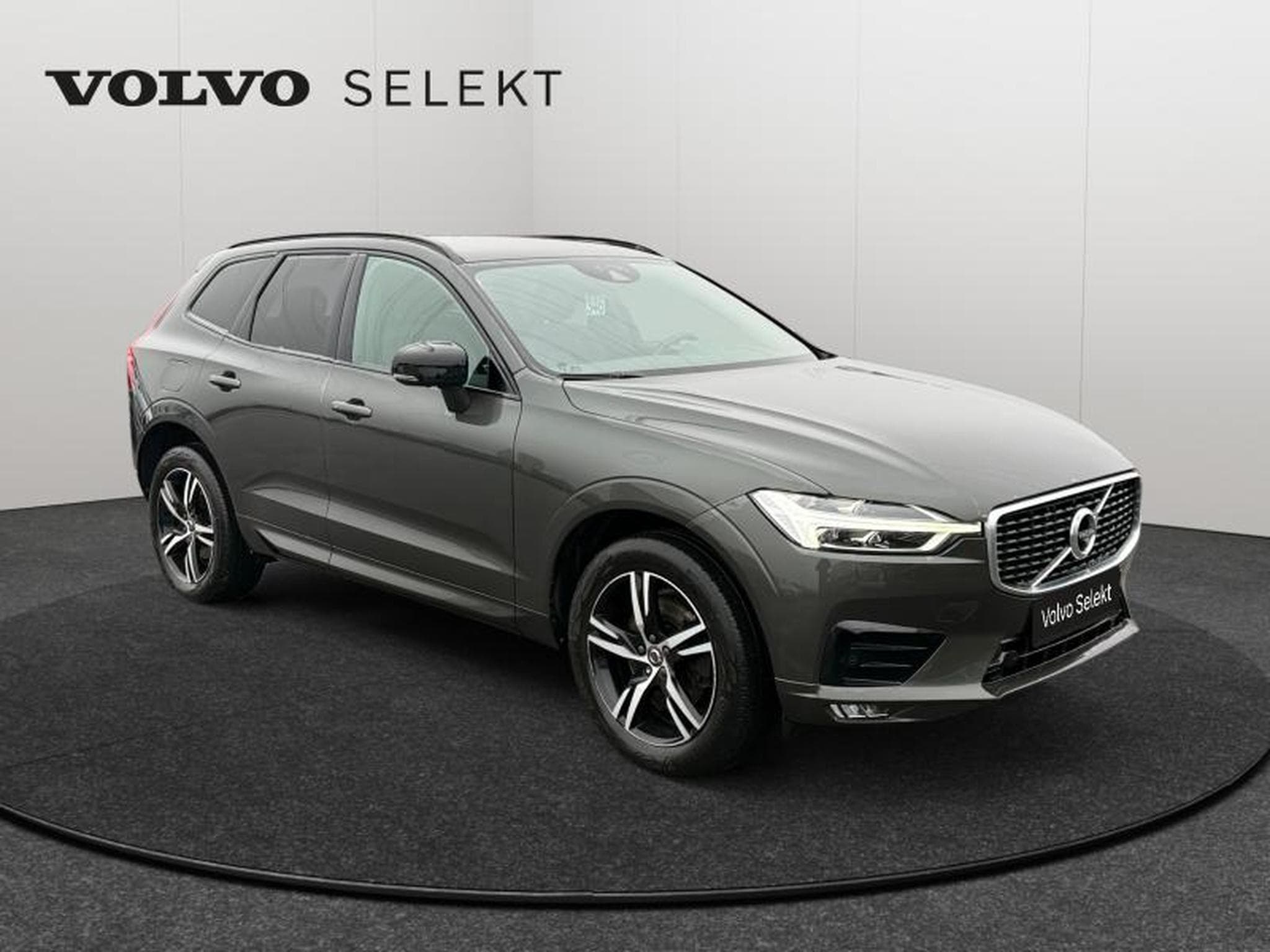 Volvo XC60 T4 R Design / Essence (2020) - Photo 49