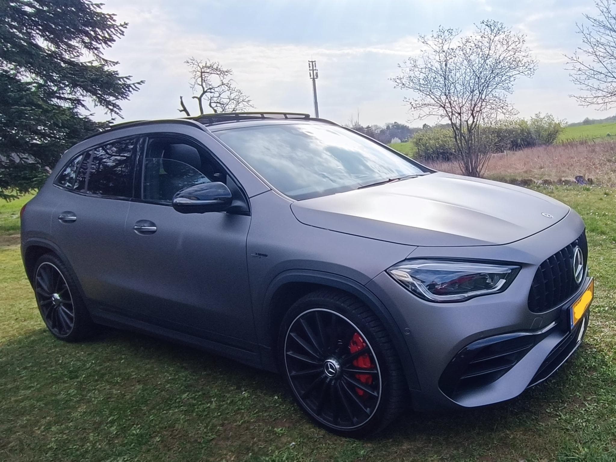 Mercedes GLA 45 AMG (2022) - Photo 2
