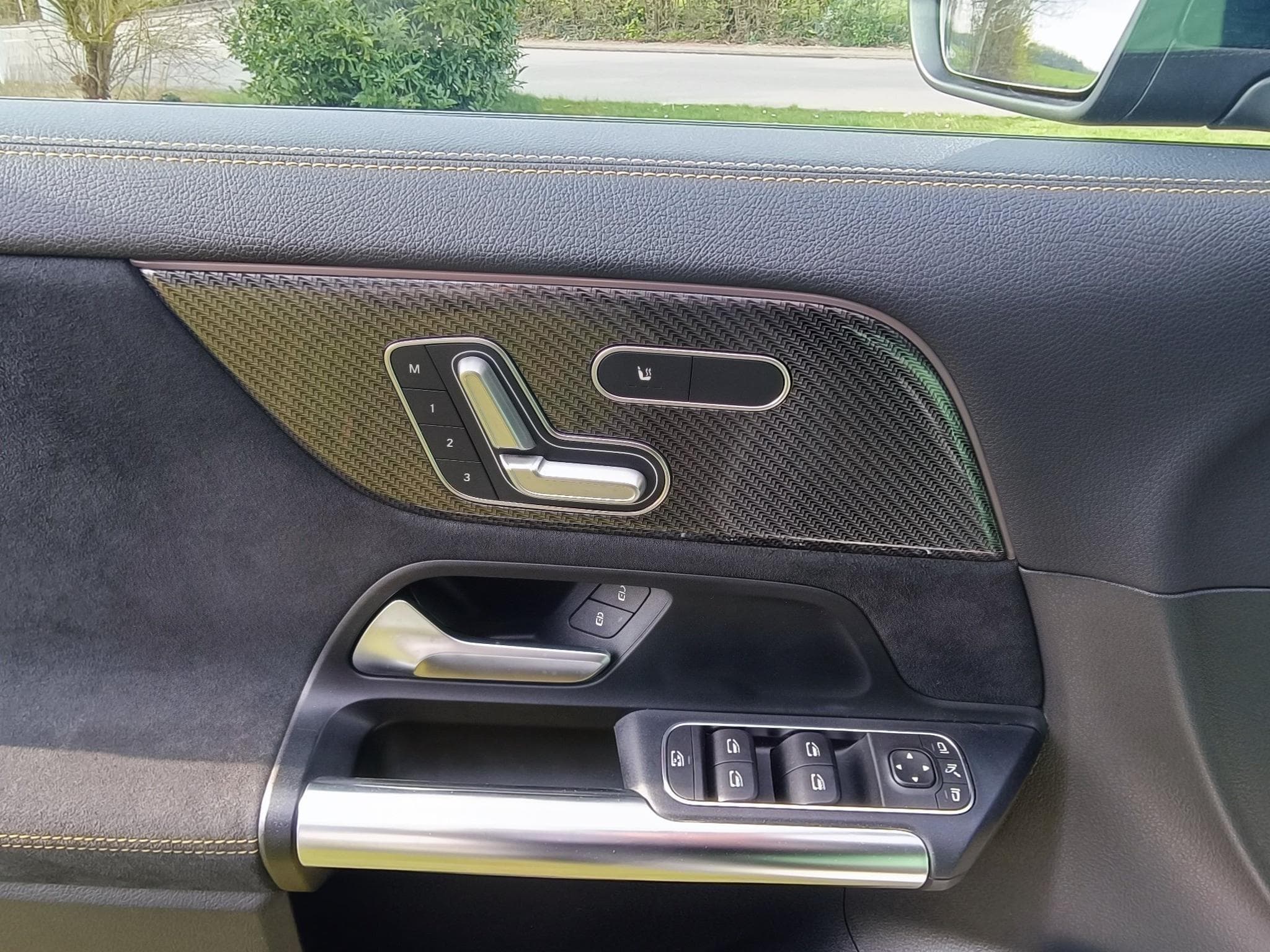 Mercedes GLA 45 AMG (2022) - Photo 6