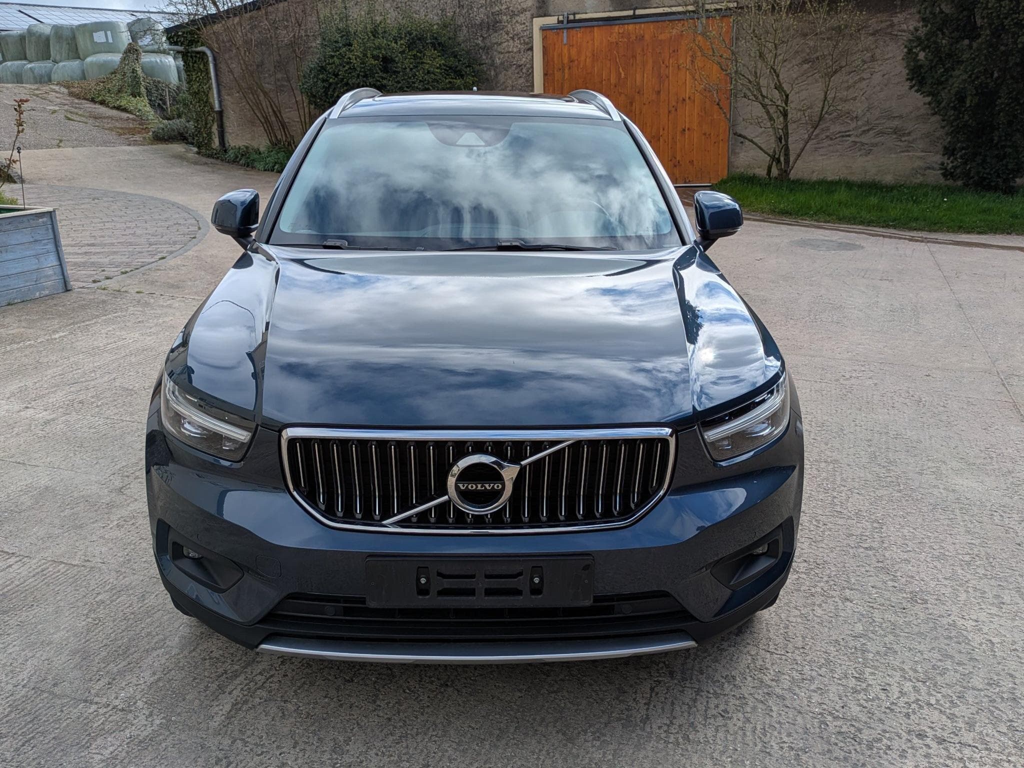 Volvo XC40 Inscription B4 Mild Hybrid (2020) - Photo 2