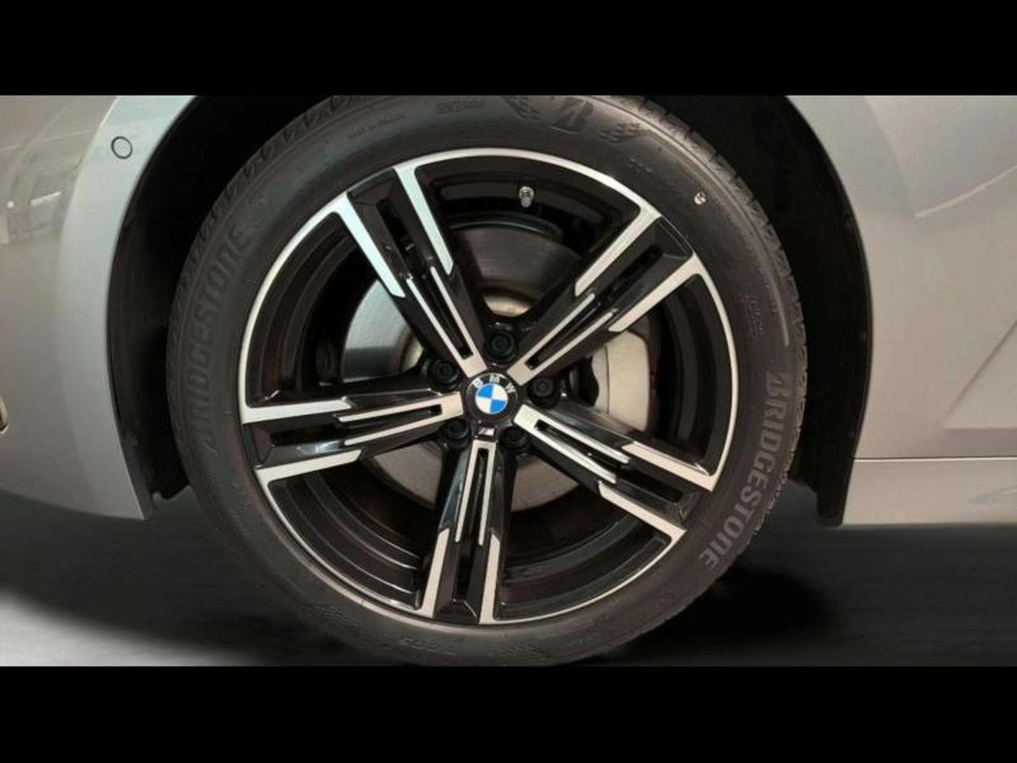 BMW 330 xDrive Touring (2025) - Photo 8