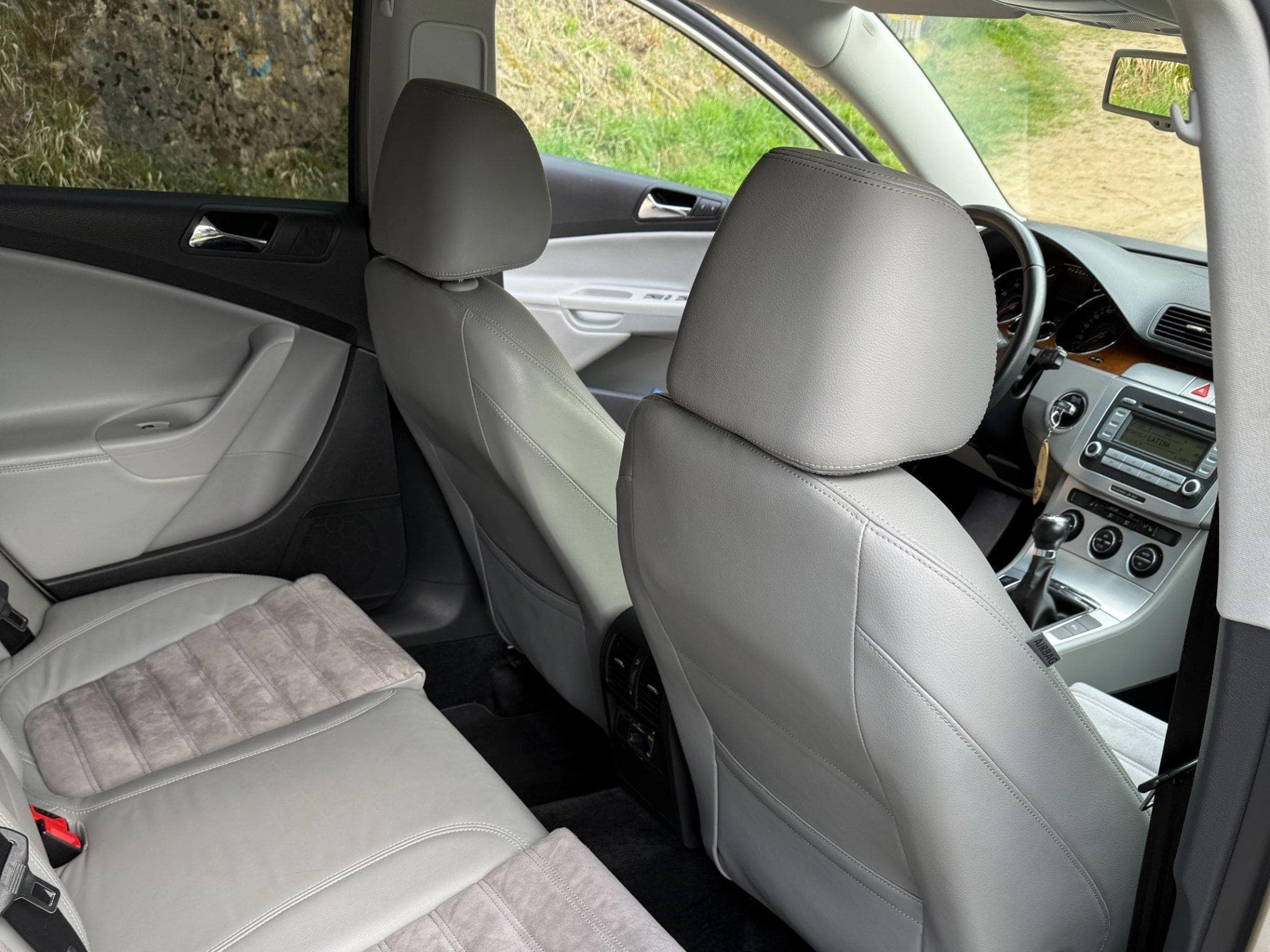 VW Passat B6 (2007) - Photo 9