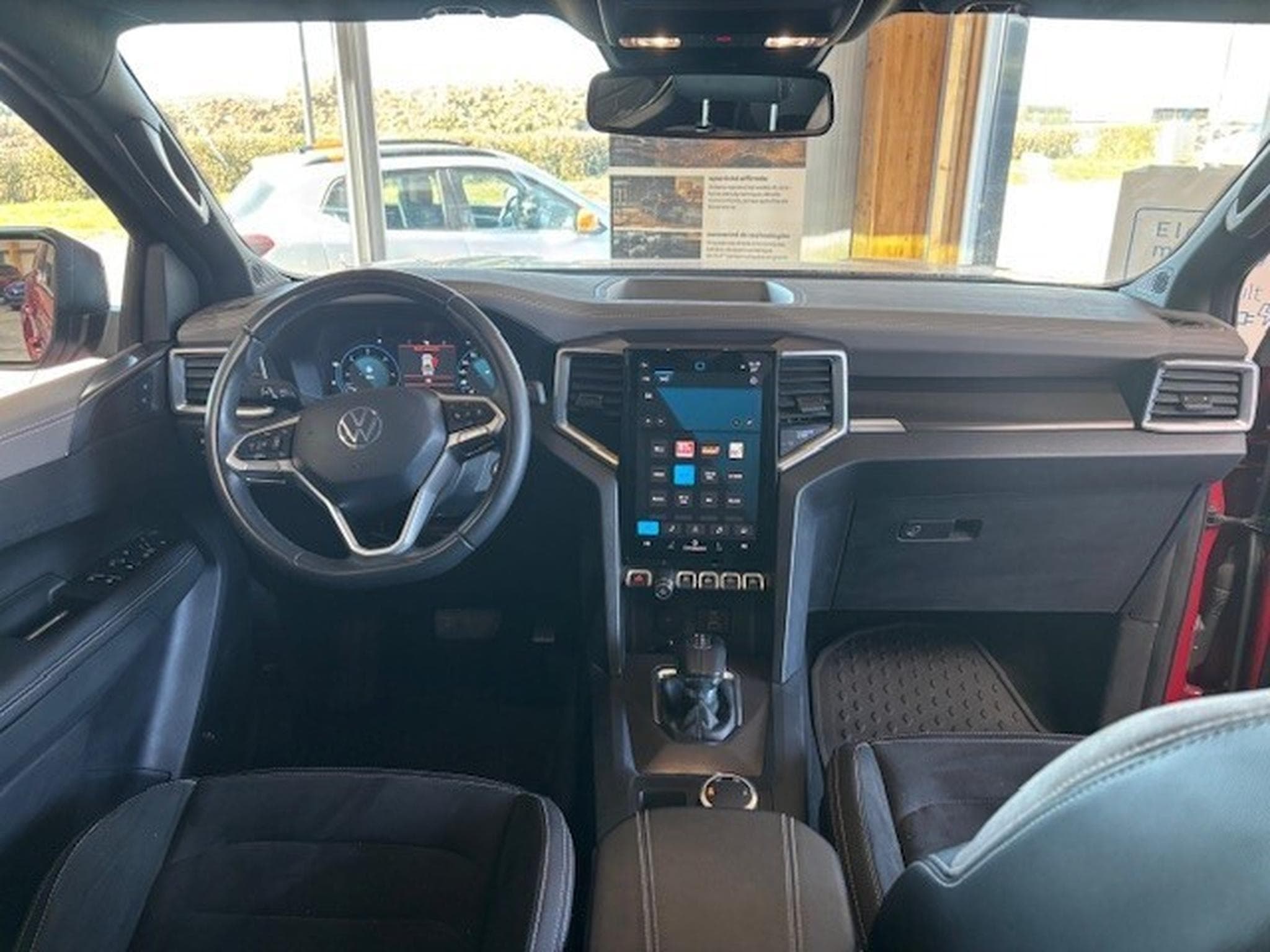 VW Amarok Double Cabin Style 4x4 (2025) - Photo 6