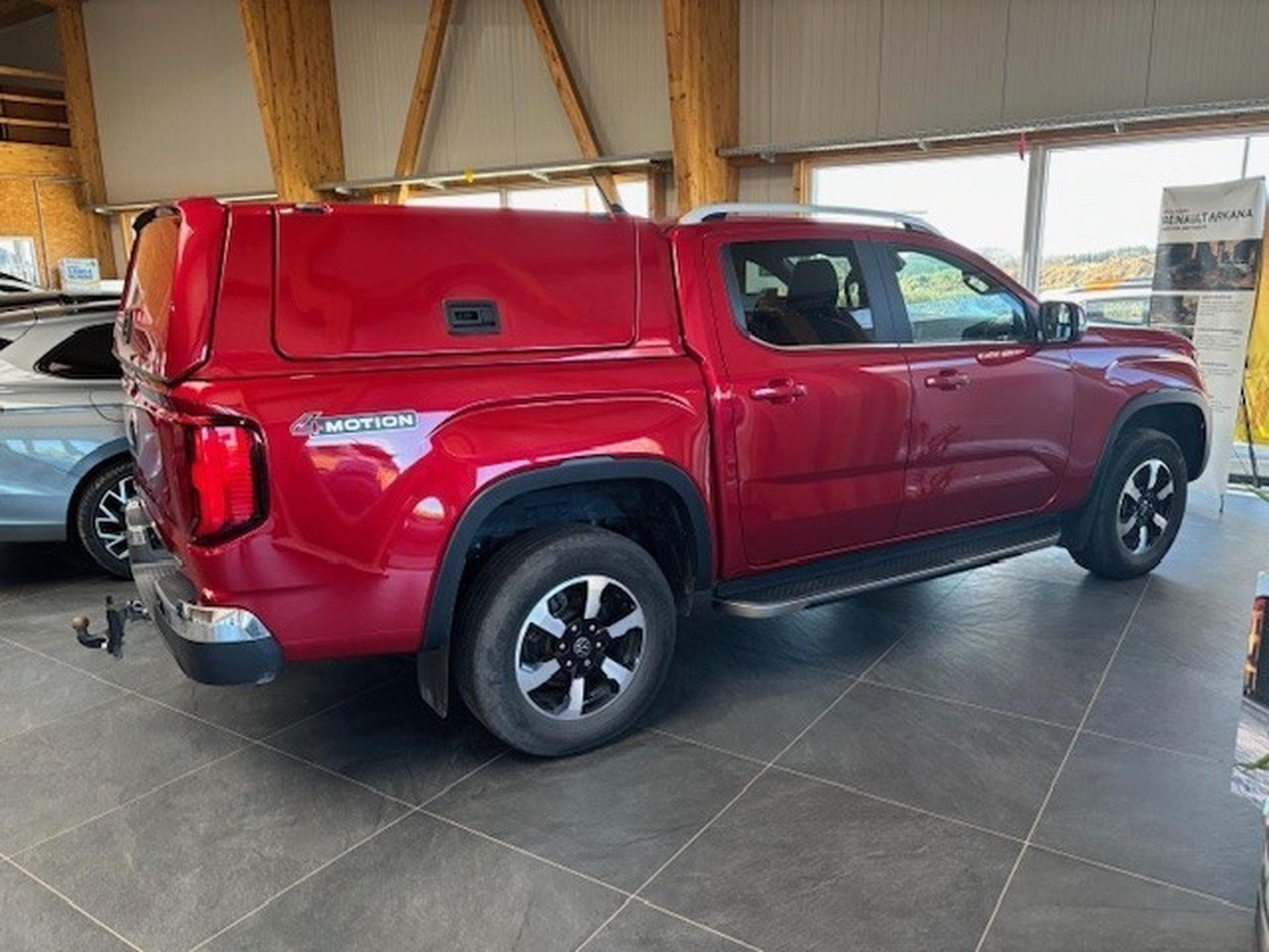 VW Amarok Double Cabin Style 4x4 (2025) - Photo 3