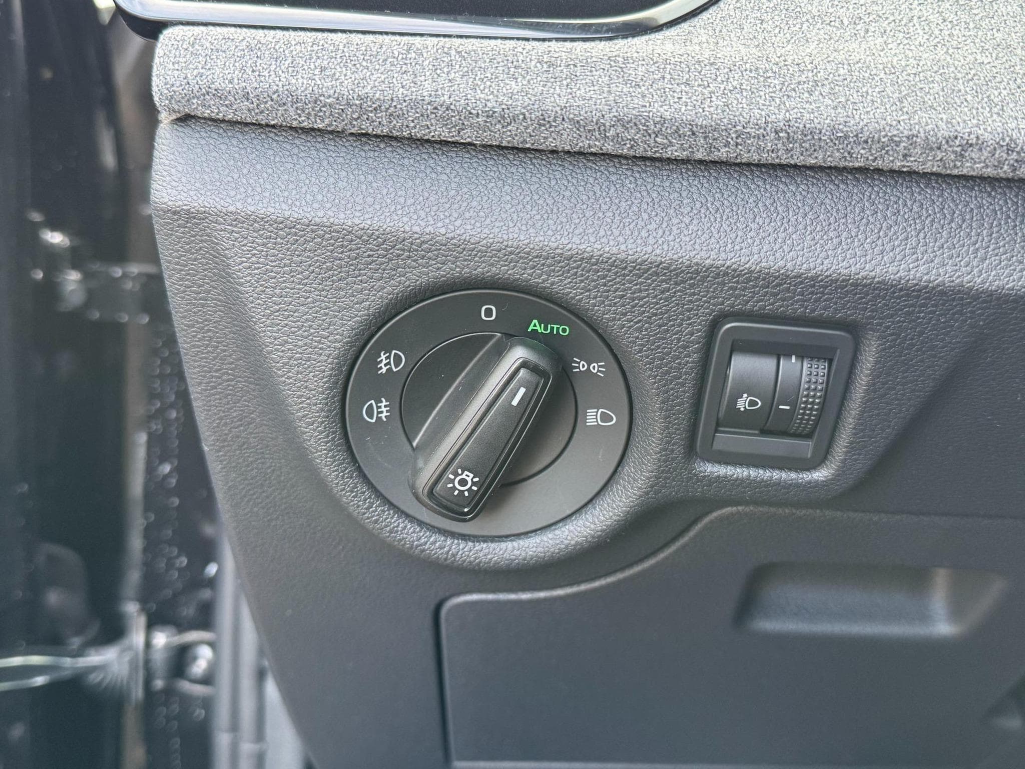 Skoda Scala 1,0 TSI DSG (2026) - Photo 23