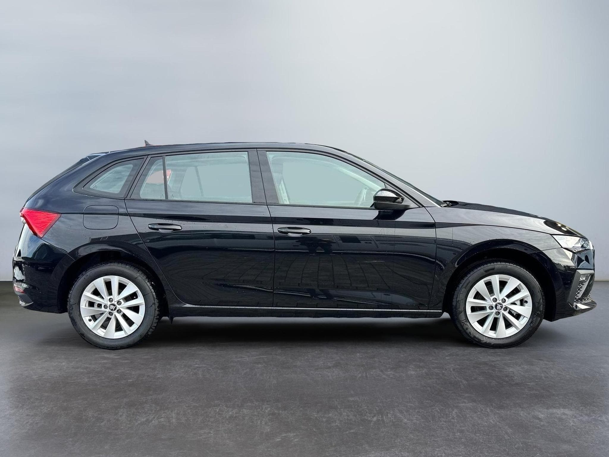Skoda Scala 1,0 TSI DSG (2026) - Photo 6