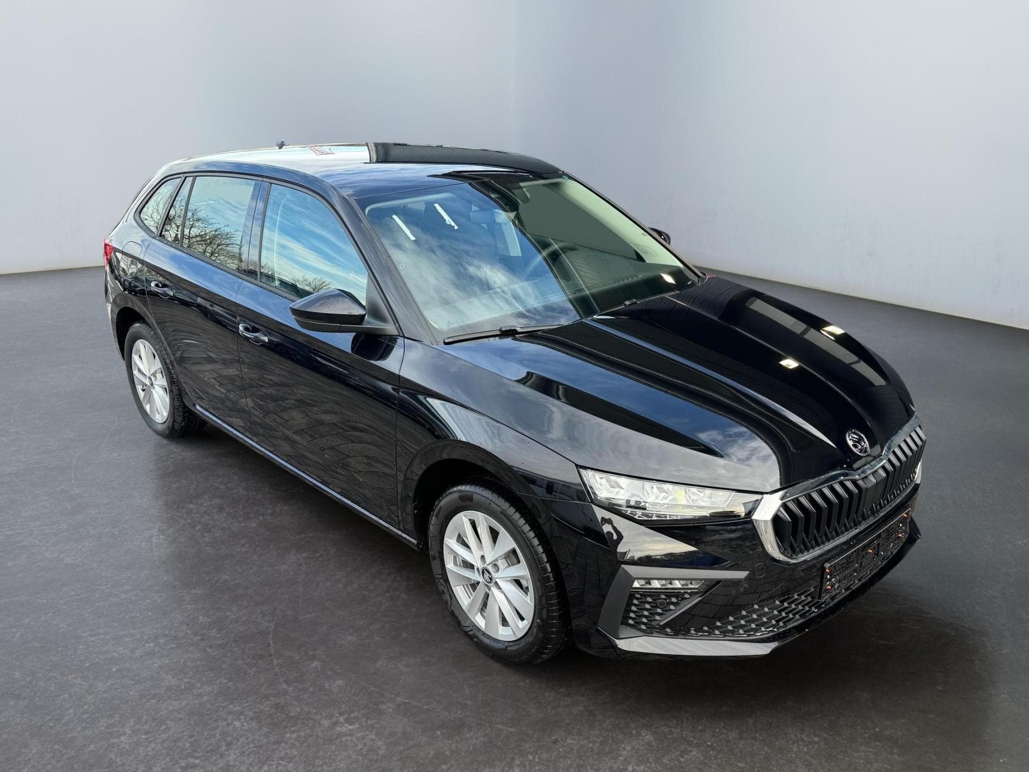 Skoda Scala 1,0 TSI DSG (2026) - Photo 8