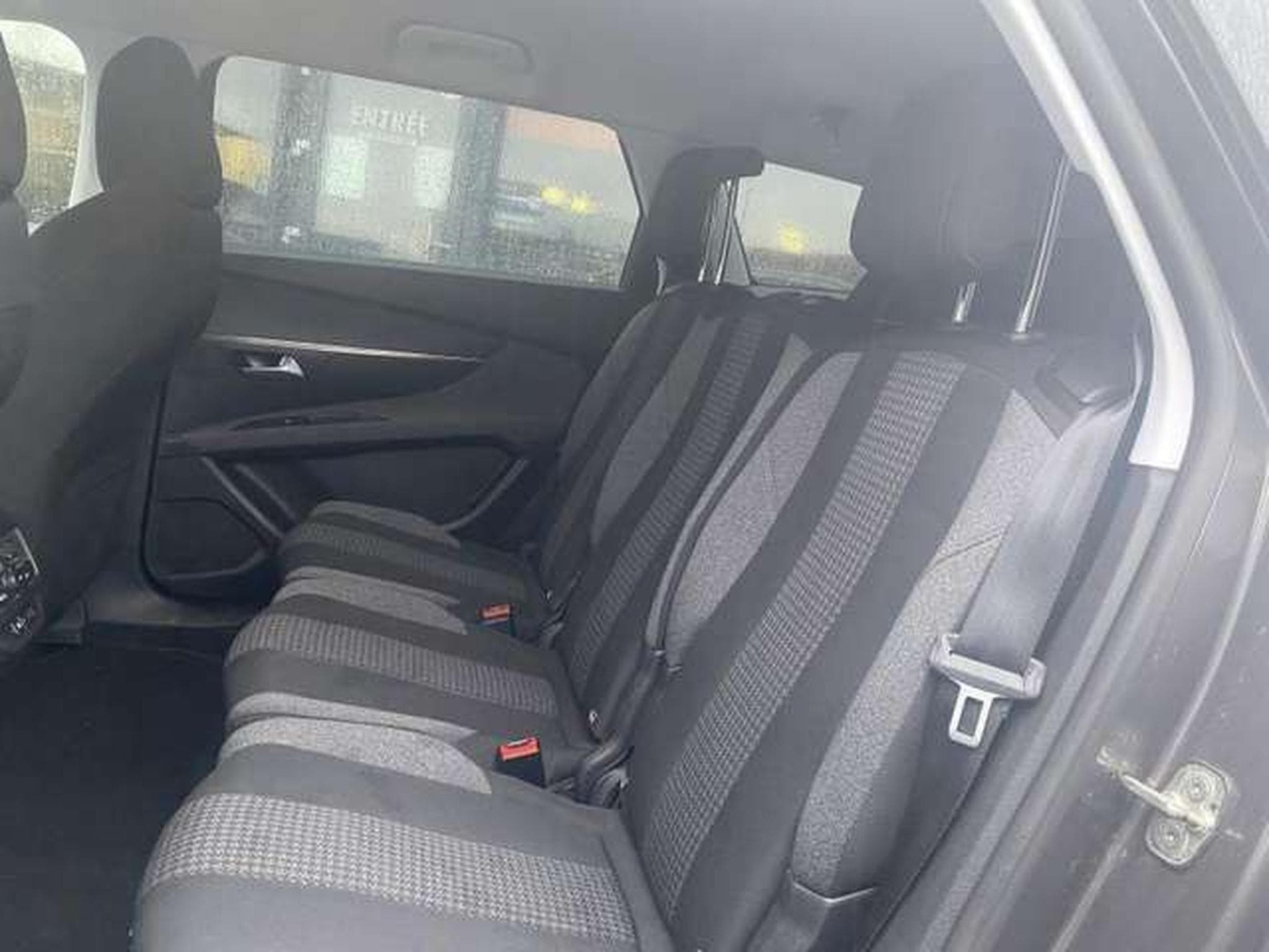 Peugeot 5008 7 places (2019) - Photo 14