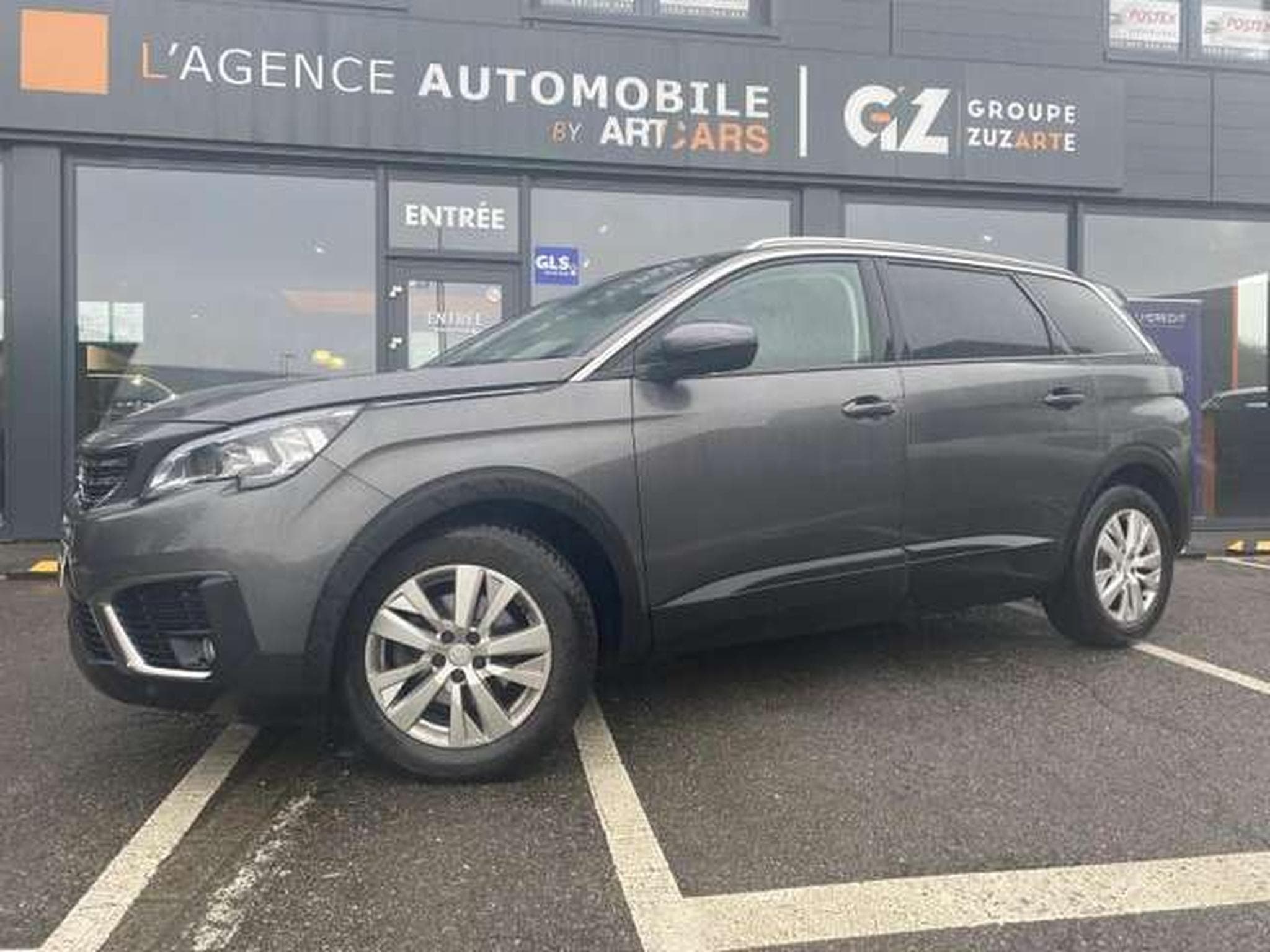 Peugeot 5008 7 places (2019) - Photo 3